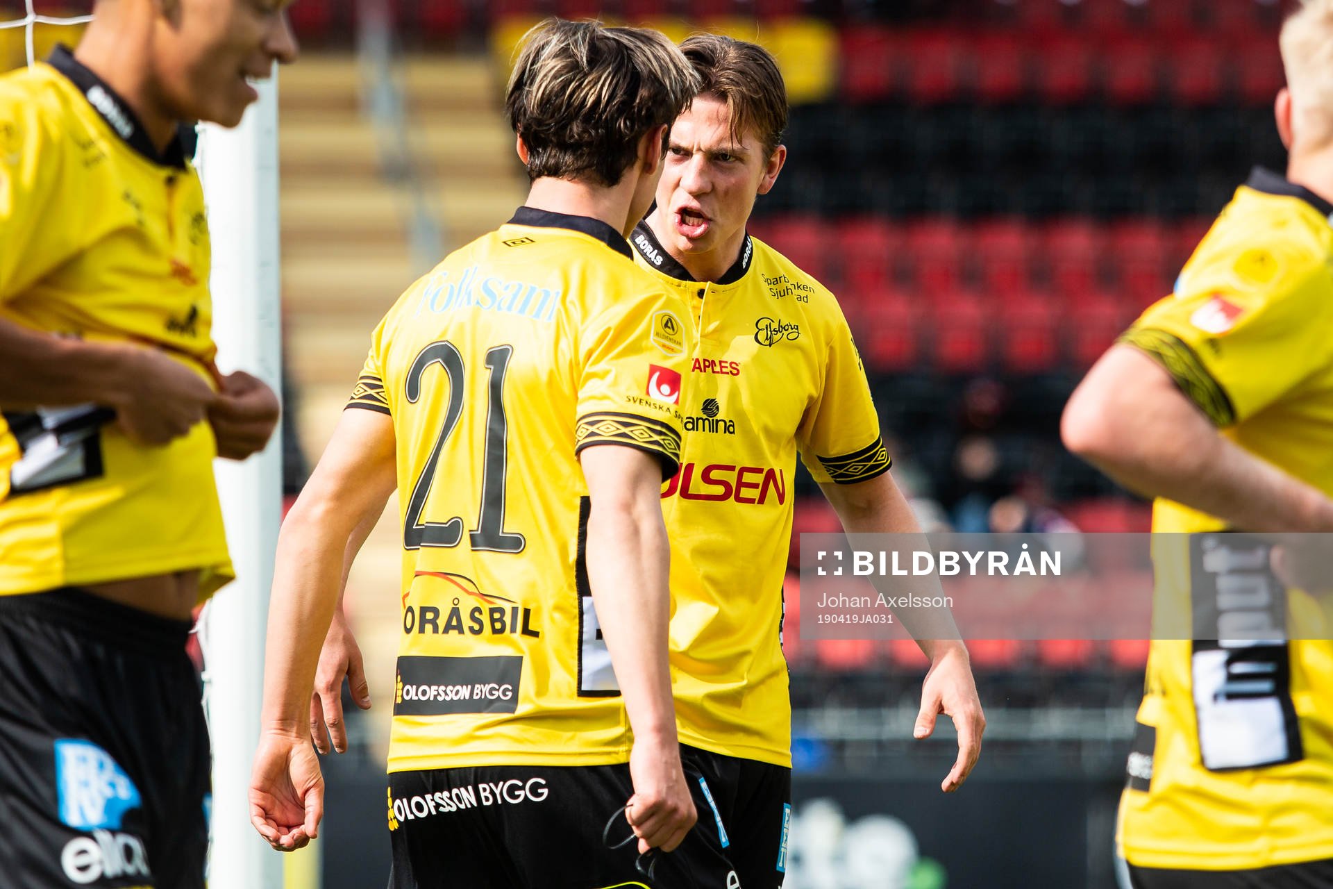 Elfsborgs Jonathan Levi och Kevin Kabran  jublar