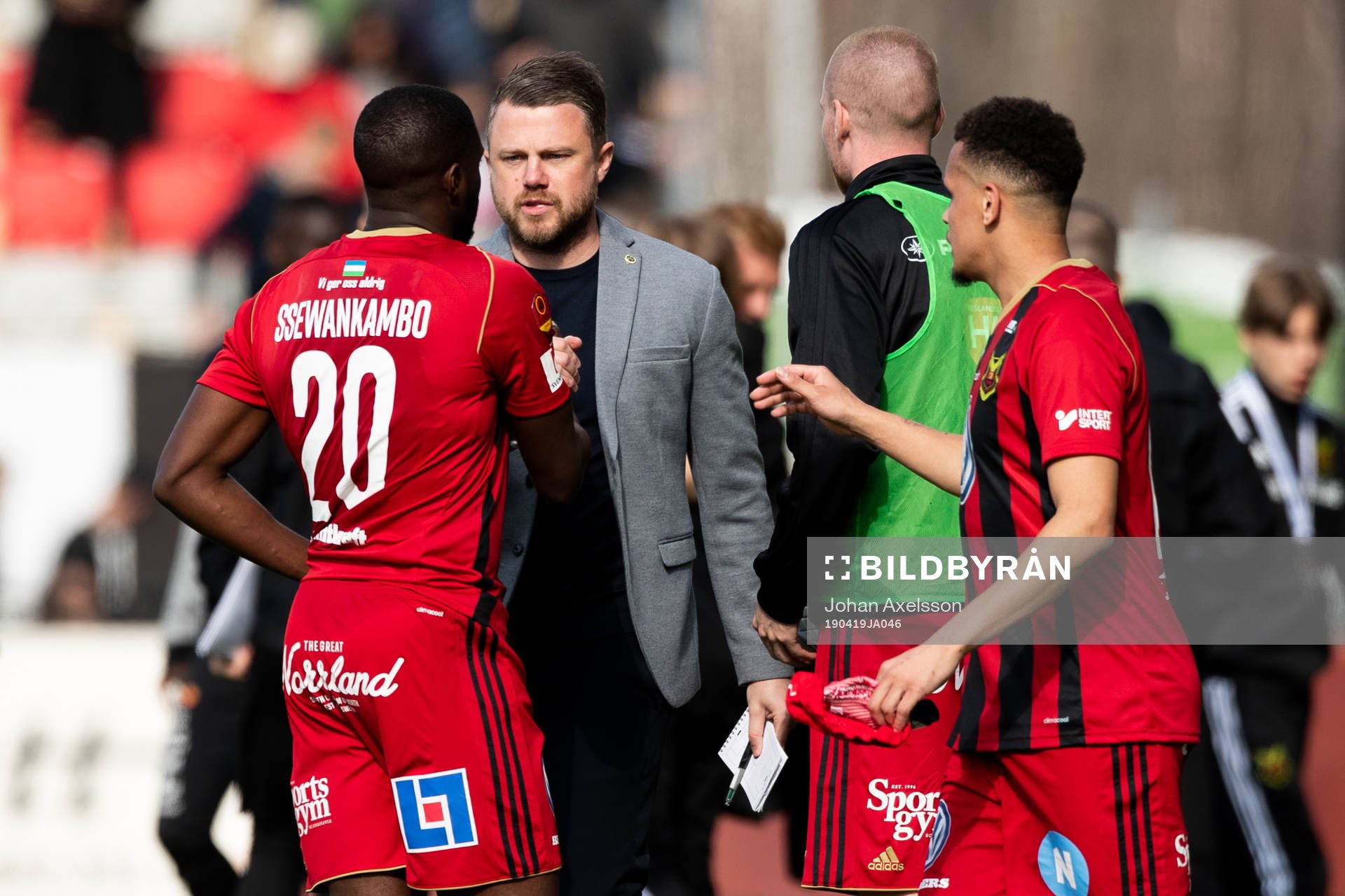 Elfsborgs manager Jimmy Thelin och Östersunds Isak Ssali