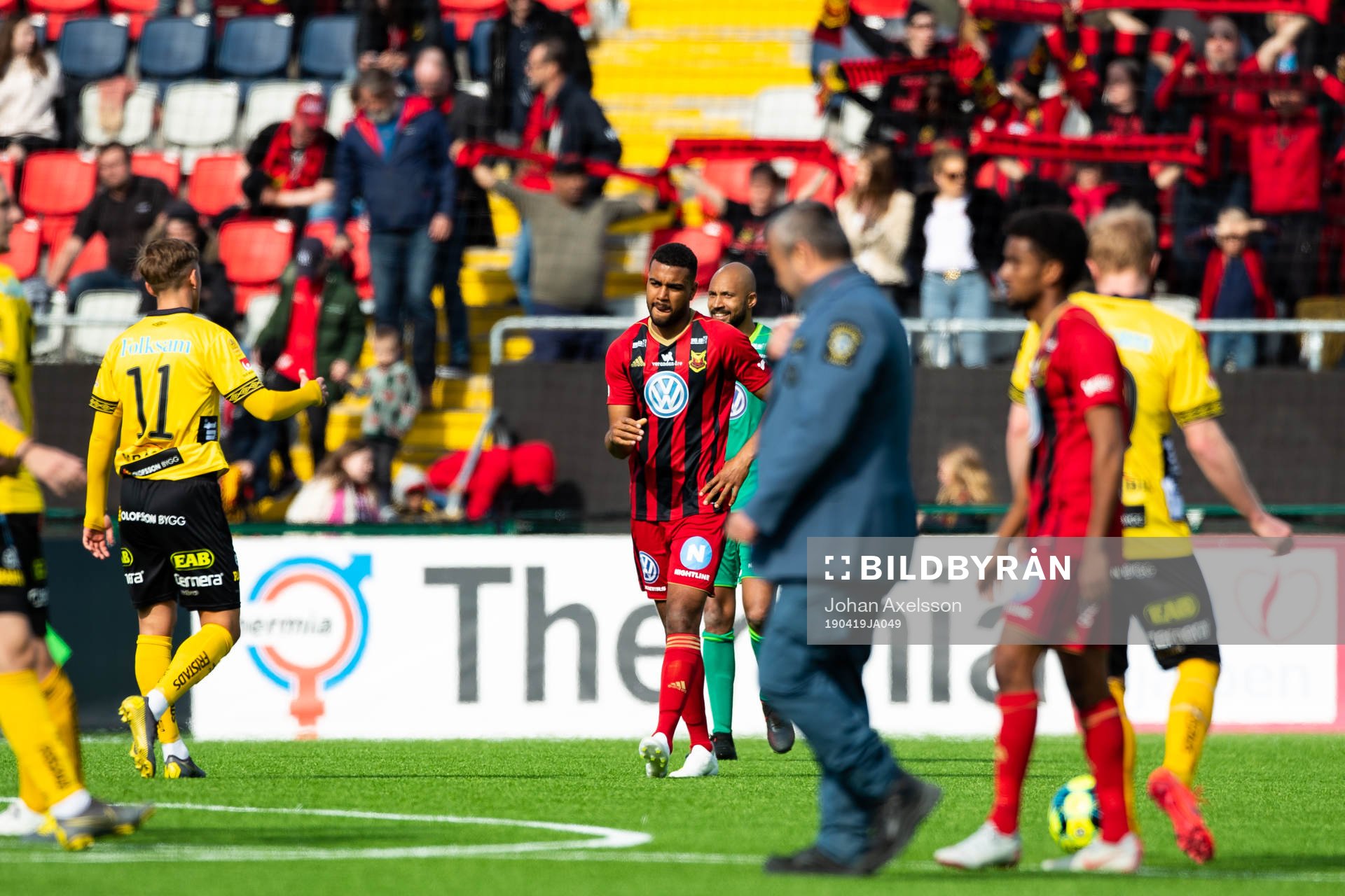 Östersunds Noah Sonko Sundberg deppar