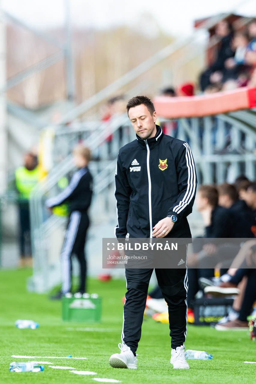 tränare Ian Burchnall deppar
