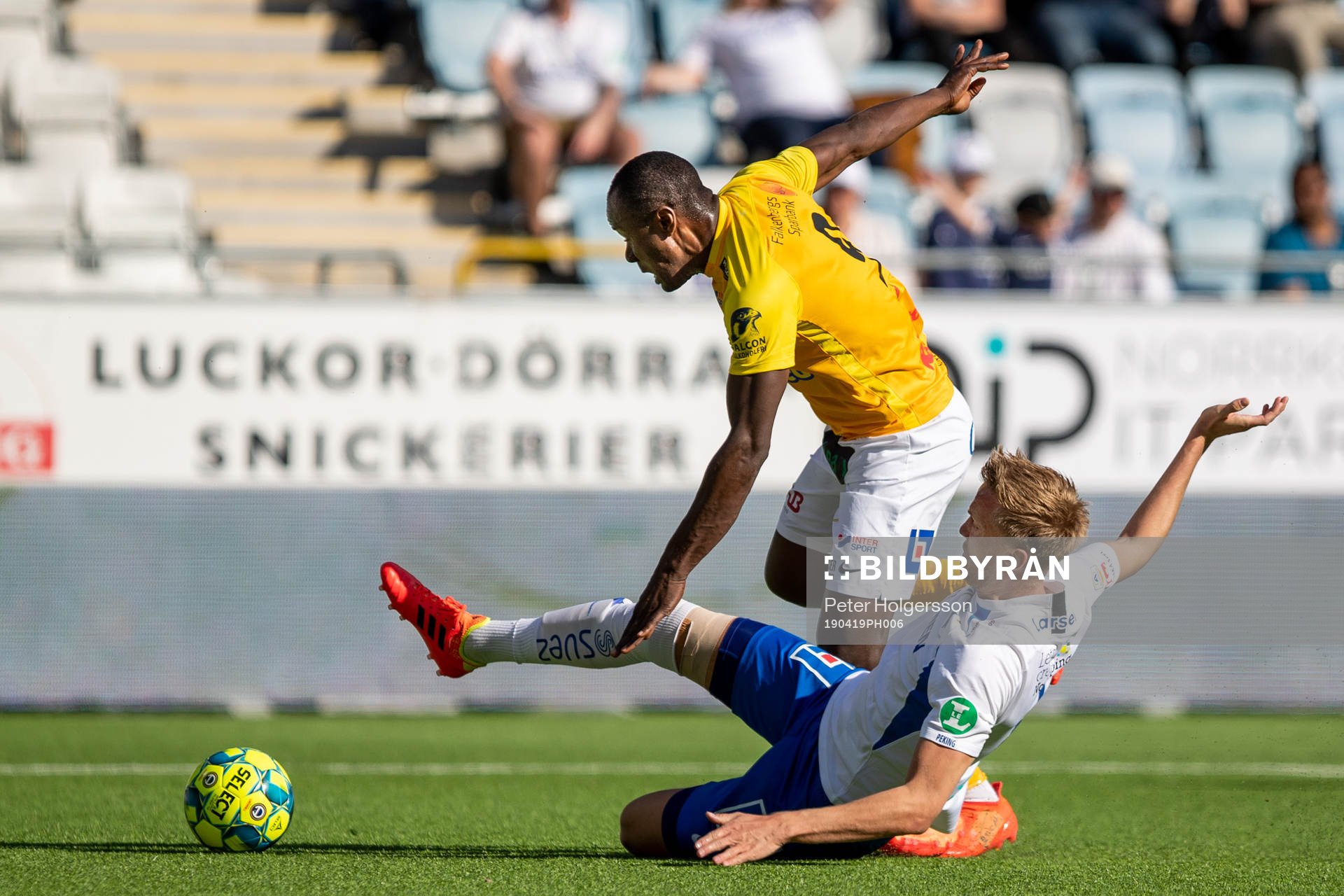 Falkenbergs Nsima Peter och IFK Norrköpings Rasmus