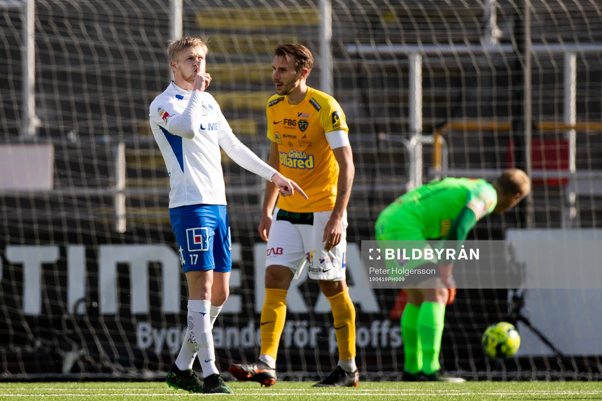 IFK Norrköpings Kalle Holmberg jublar