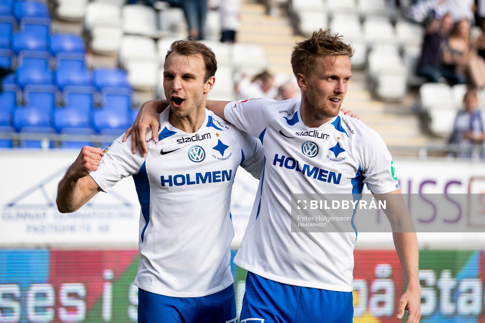 IFK Norrköpings Kasper Larsen och Lars Krogh Gerson jublar