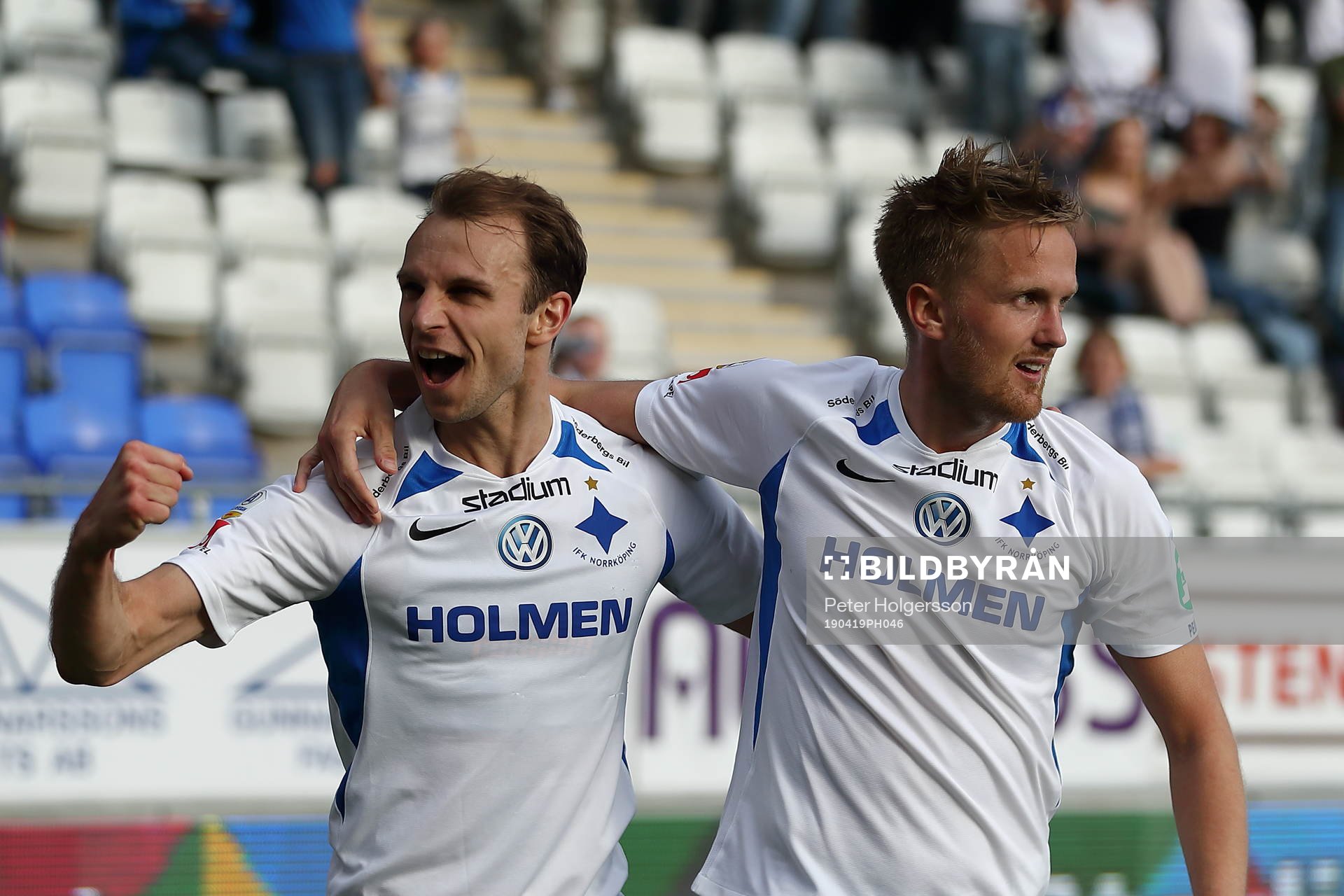 IFK Norrköpings Lars Krogh Gerson och Kasper Larsen jublar