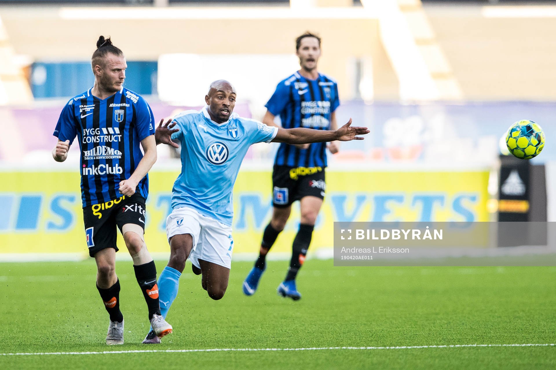 Sirius Jonas Lindberg och Malmö FFs Fouad Bachirou