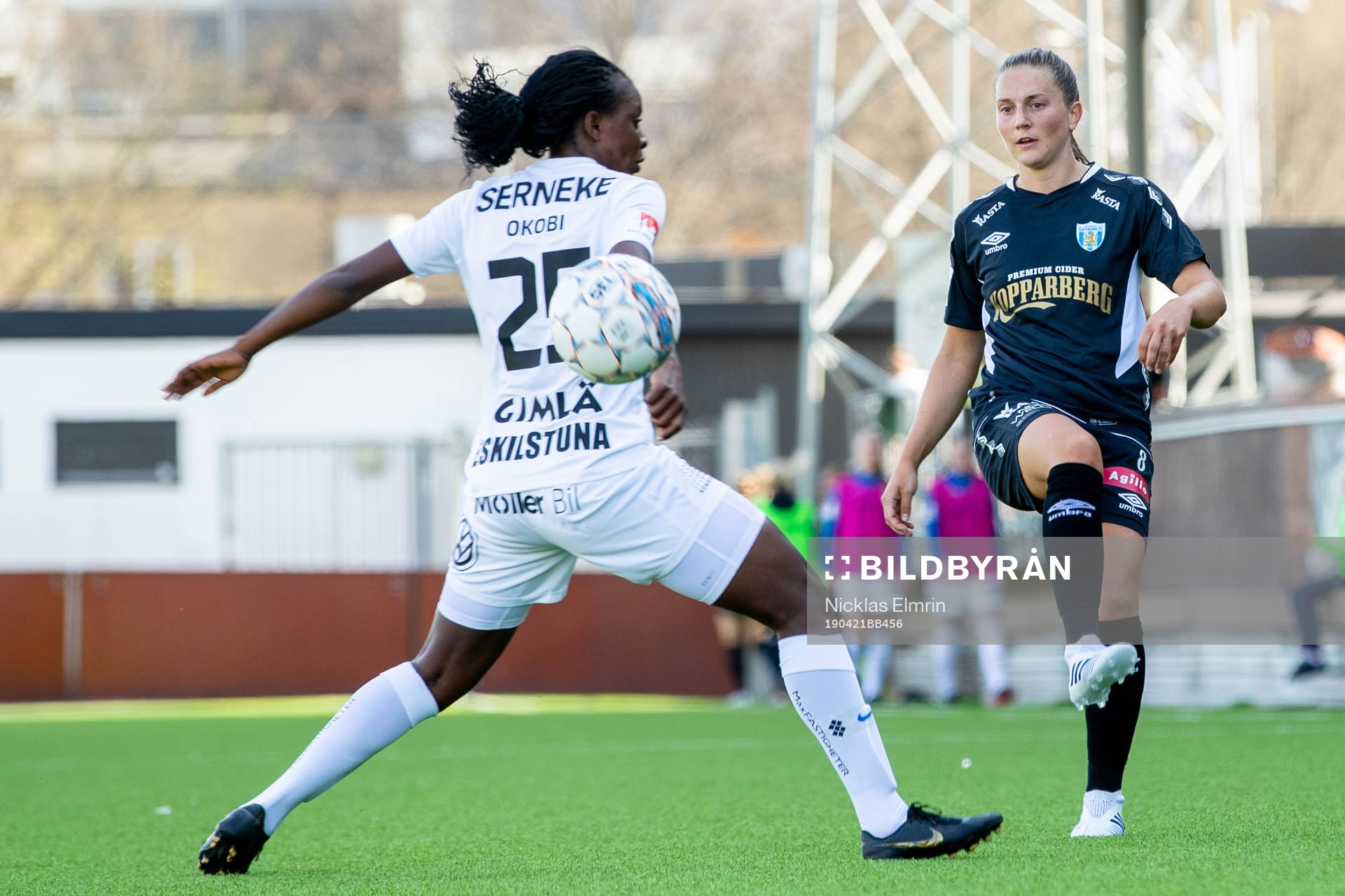 Göteborgs Vilde Böe Risa mot Eskilstunas Sonja Okobi