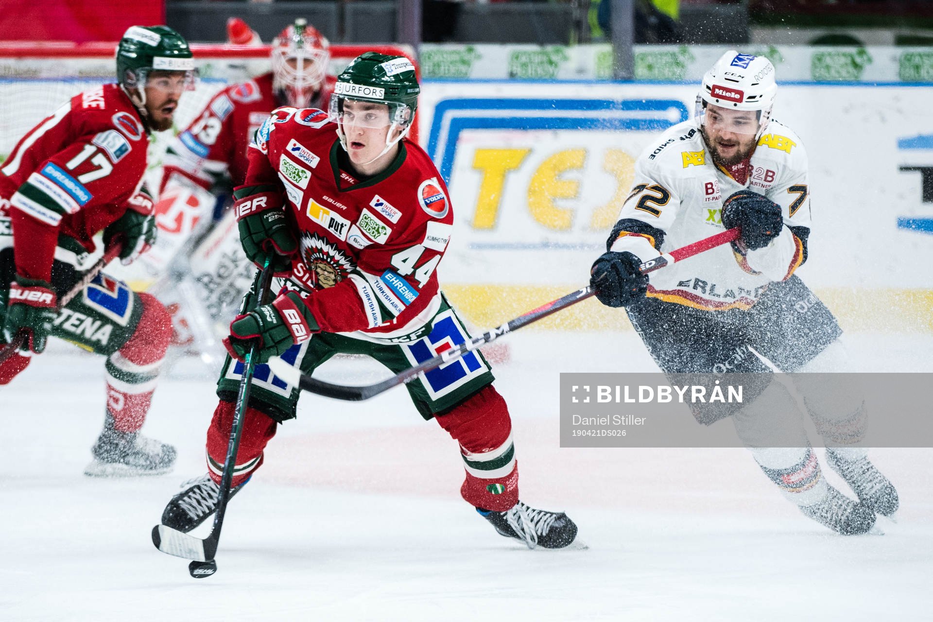 Frölundas Jacob Peterson och Djurgårdens Emil Bemström