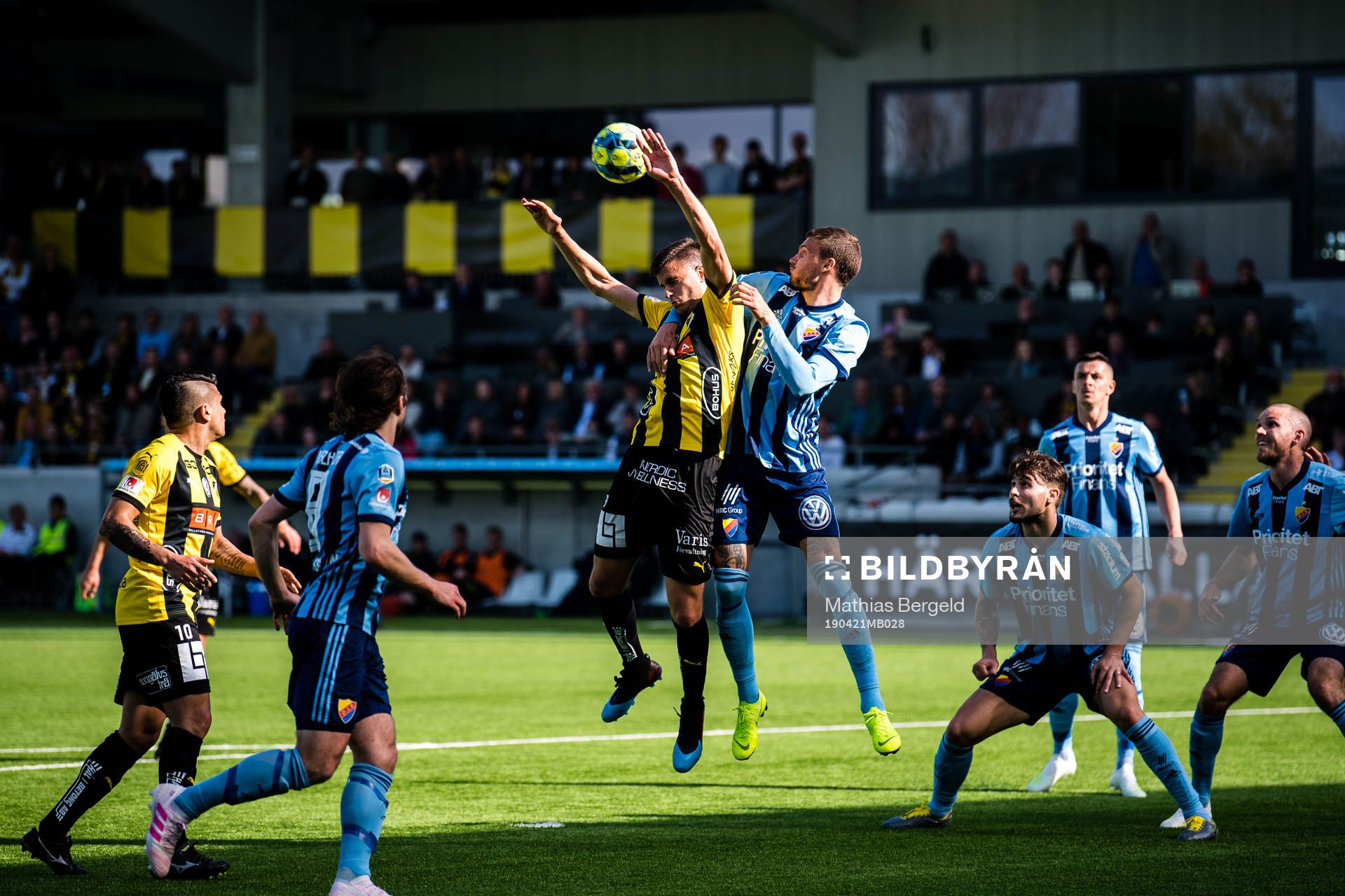 Häckens Alexander Jeremejeff och Djurgårdens Erik Berg