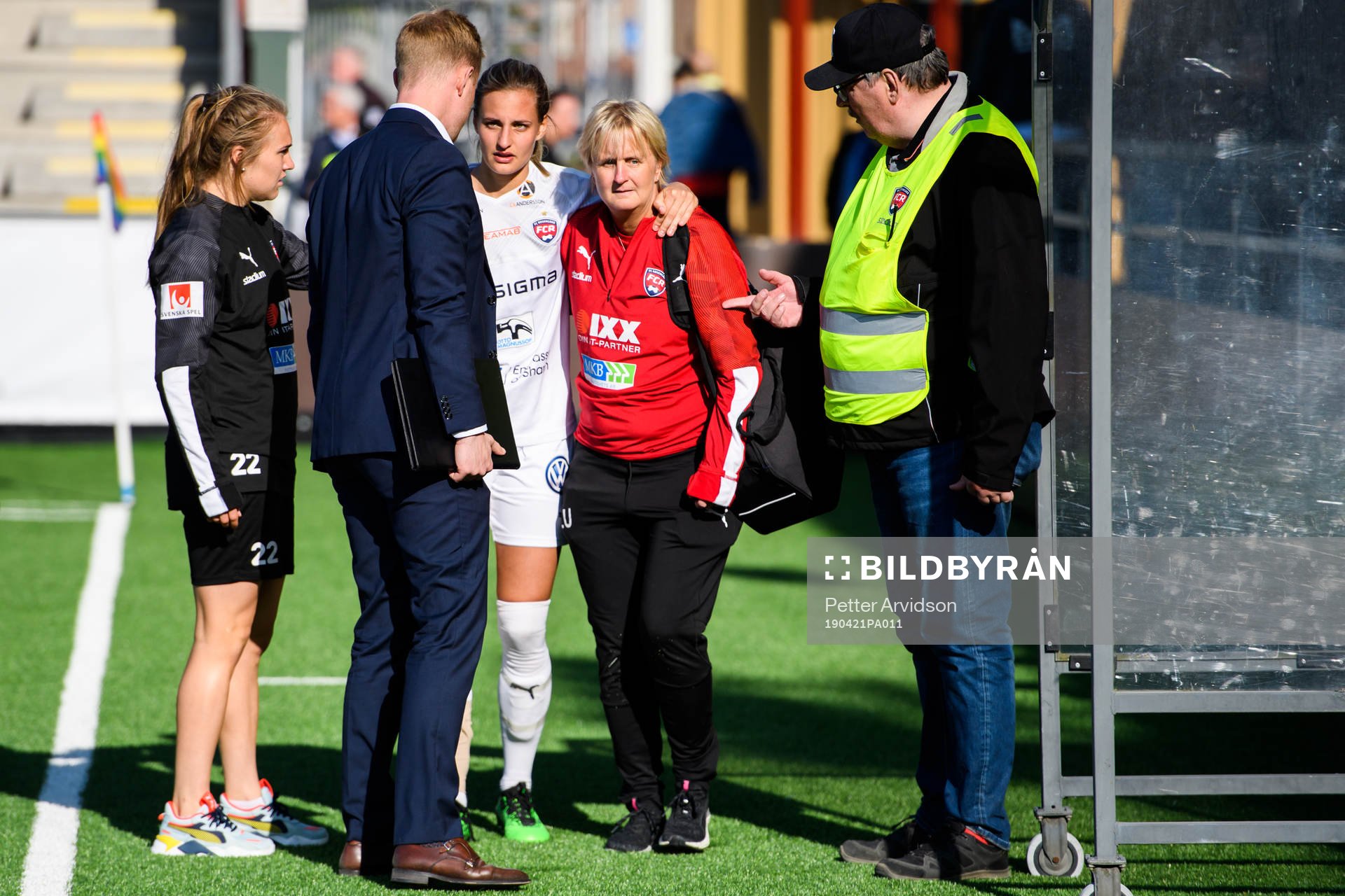 Rosengårds tränare Jonas Eidevall pratar med Nathalie