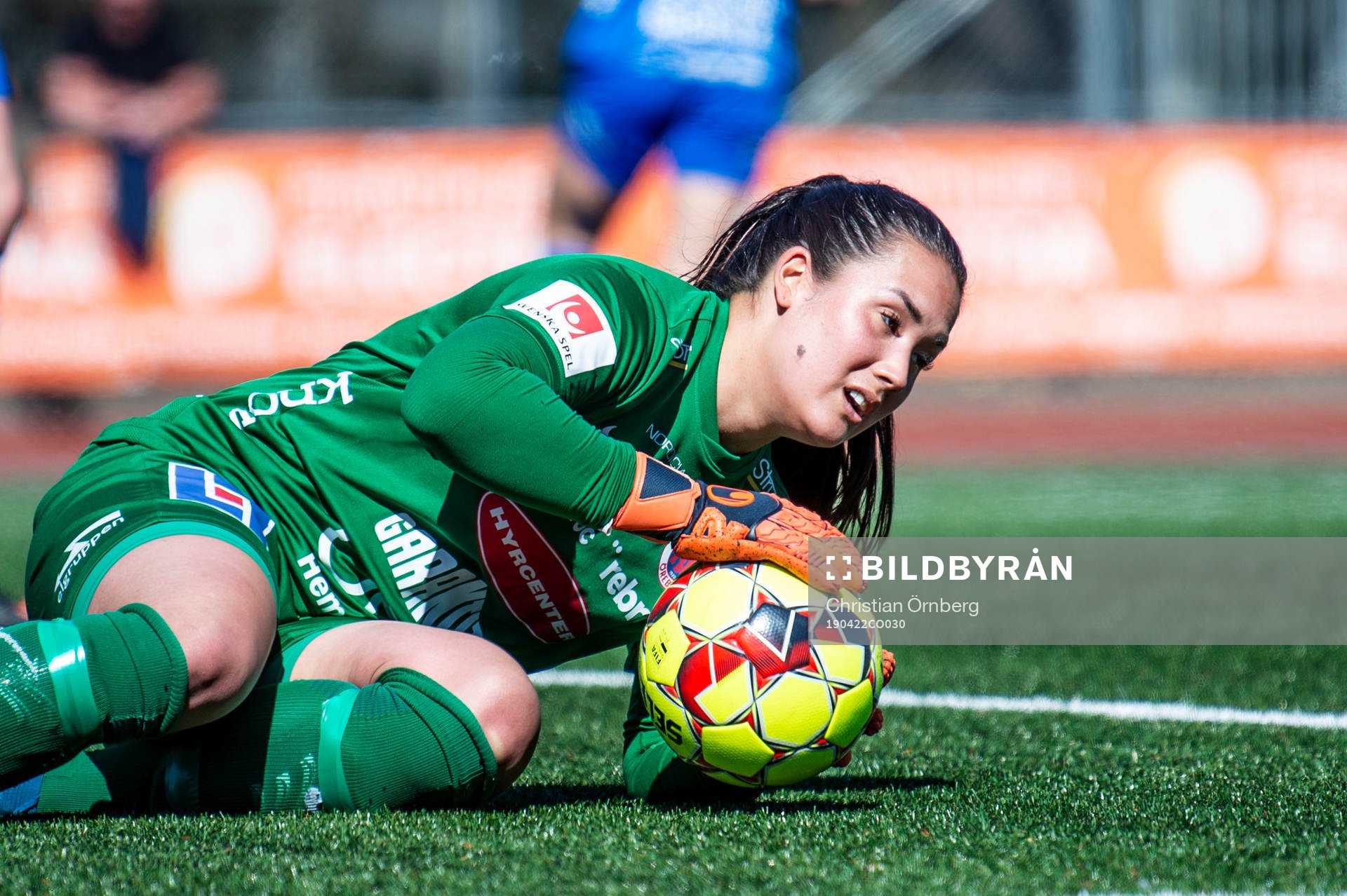 Örebros målvakt Nora Abolins under fotbollsmatchen i Damallsvenskan mellan Limhamn Bunkeflo och Örebro den 22 april 2019 i Malmö.