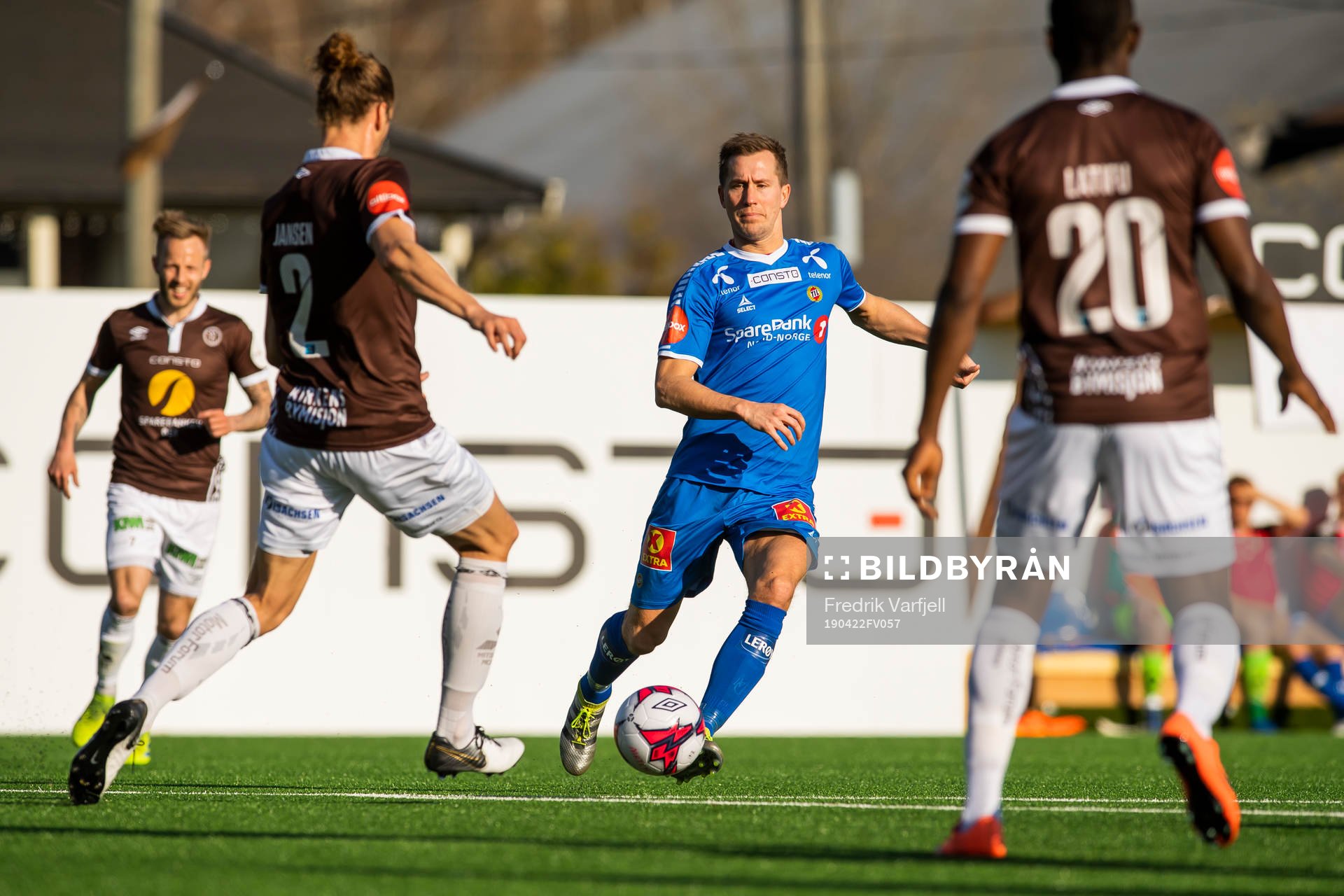 Quint Jansen of Mjøndalen and Morten Gamst Pedersen of