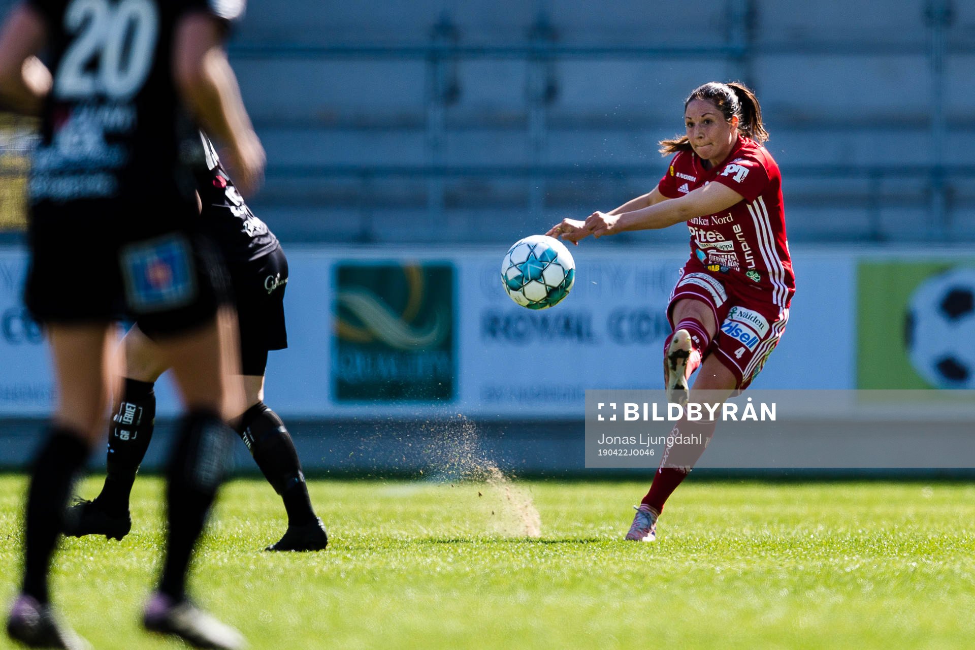 Piteås Josefin Johansson under fotbollsmatchen i Damallsvenskan mellan Växjö och Piteå den 22 april 2019 i Växjö.