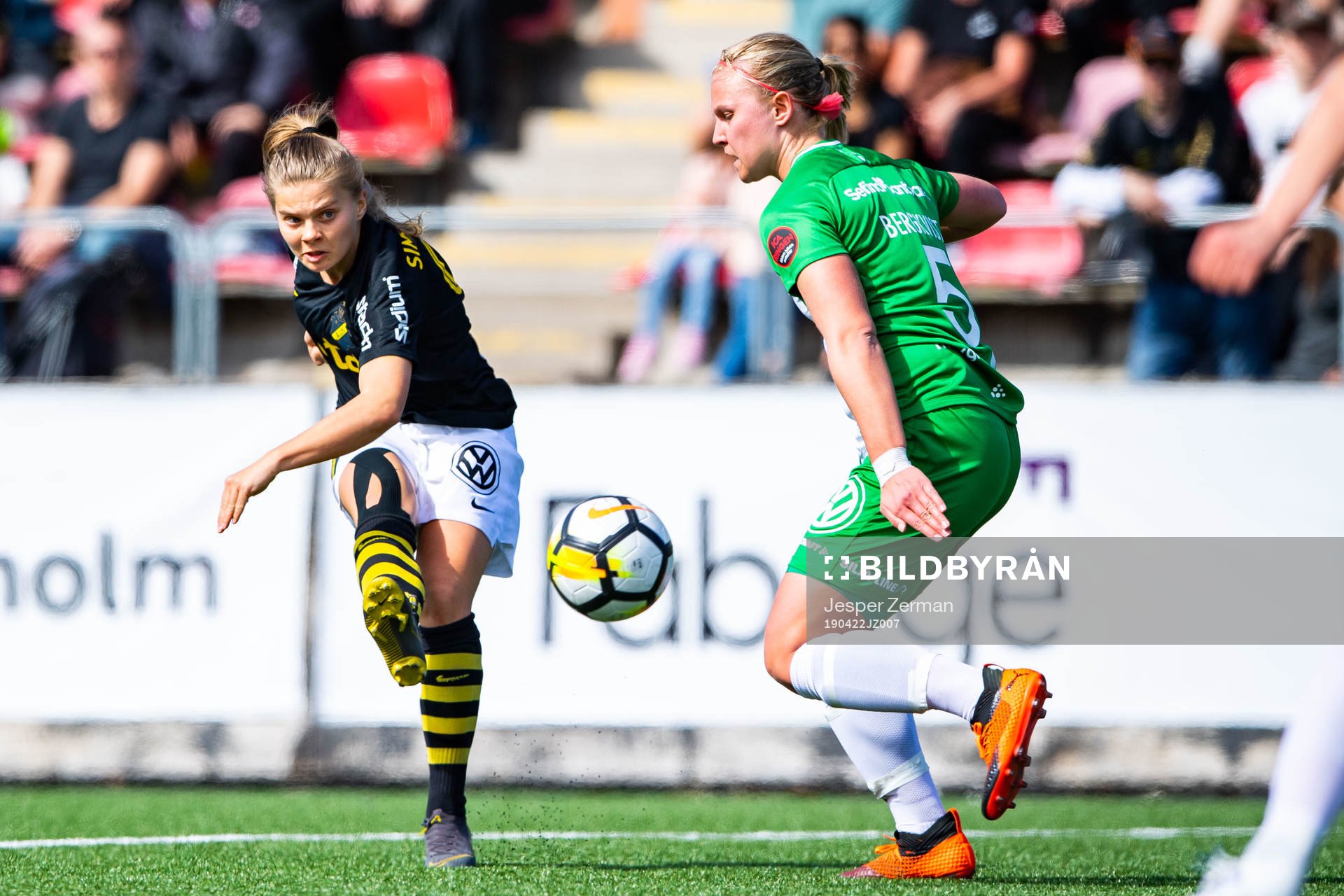 s Therese Simonsson och Hammarbys Elin Bergkvist