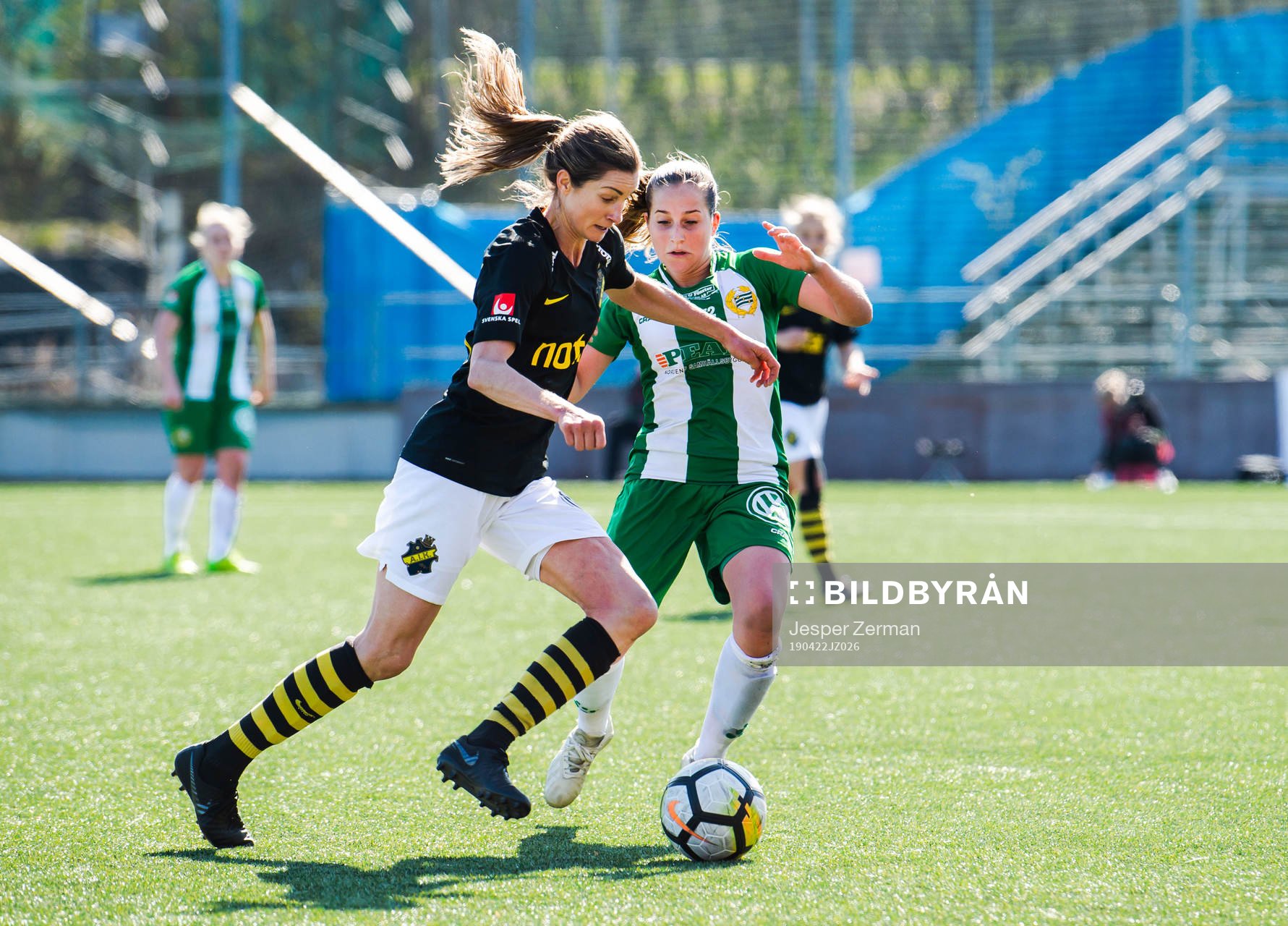 s Madeleine Tegström och Hammarbys Felicia Saving