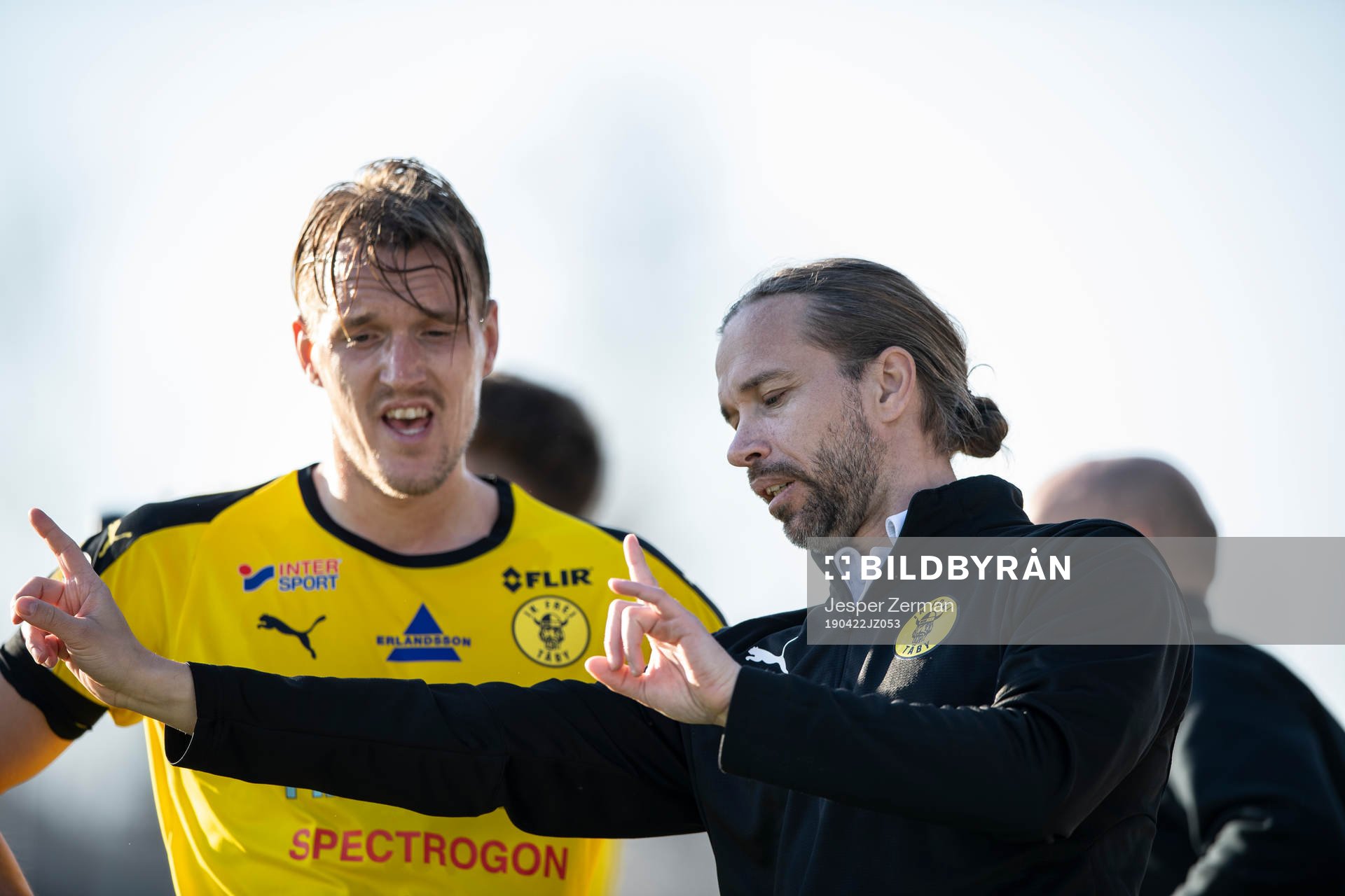 Frejs tränare Lukas Syberyjski och Kim Skoglund