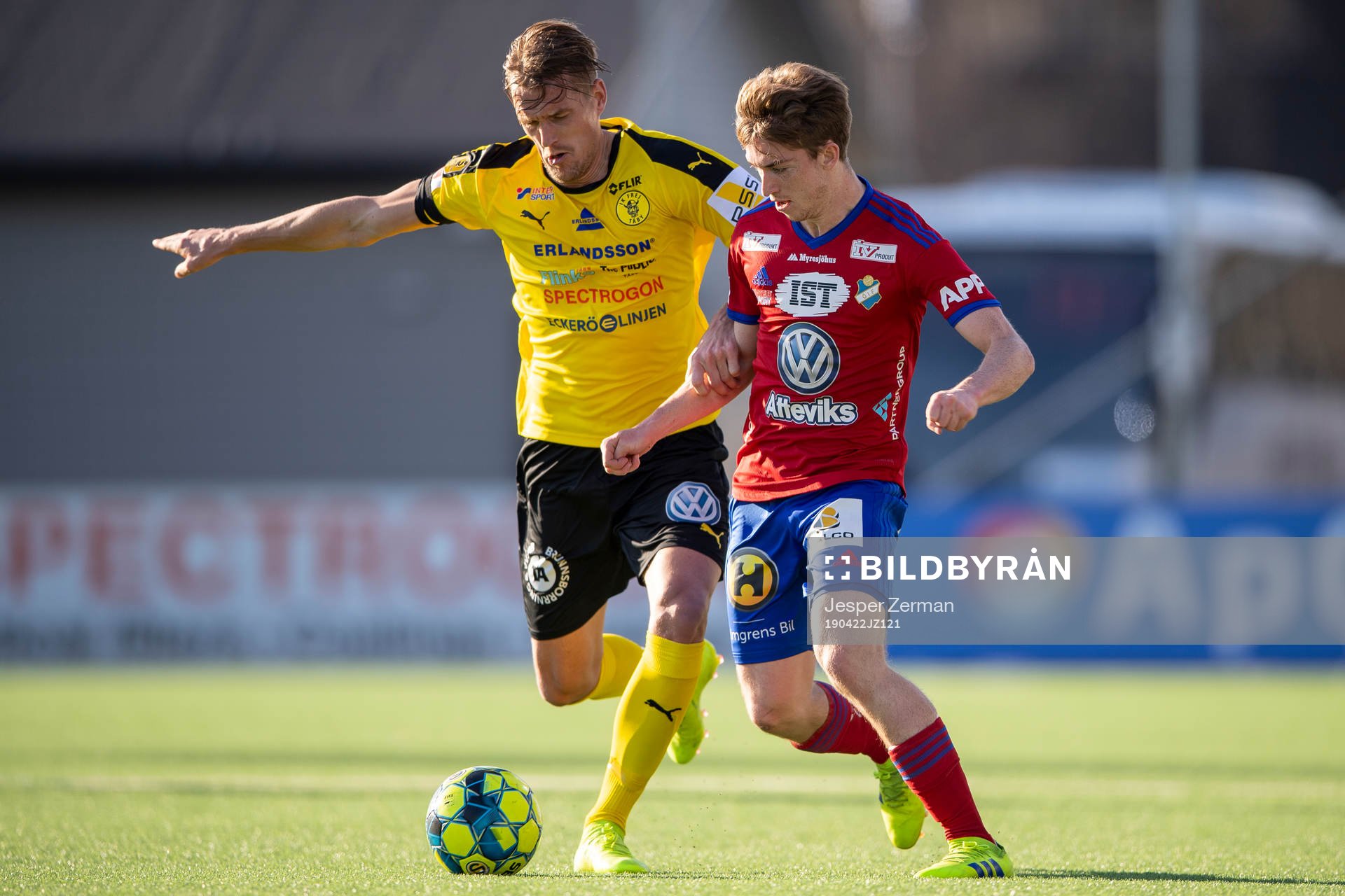Frejs Jon Birkfeldt och Östers Carl Johansson