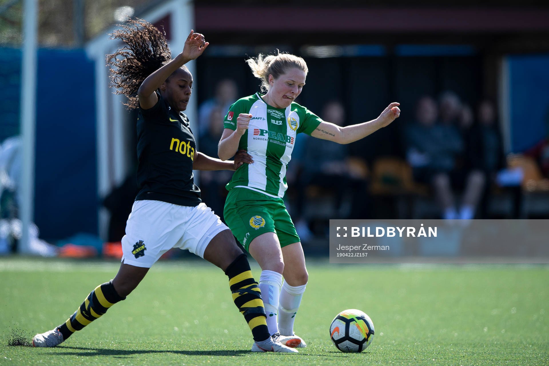 s Samantha Ammanuel och Hammarbys Emilia Larsson