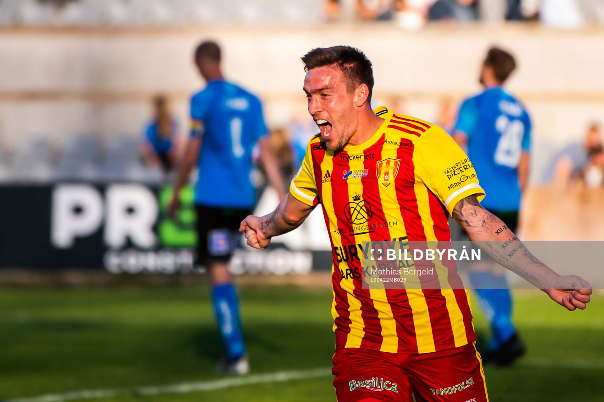 Syrianskas Matias Cahais jublar efter 2-2 under fotbollsmatchen i Superettan mellan Halmstad och Syrianska den 22 april 2019 i Halmstad.