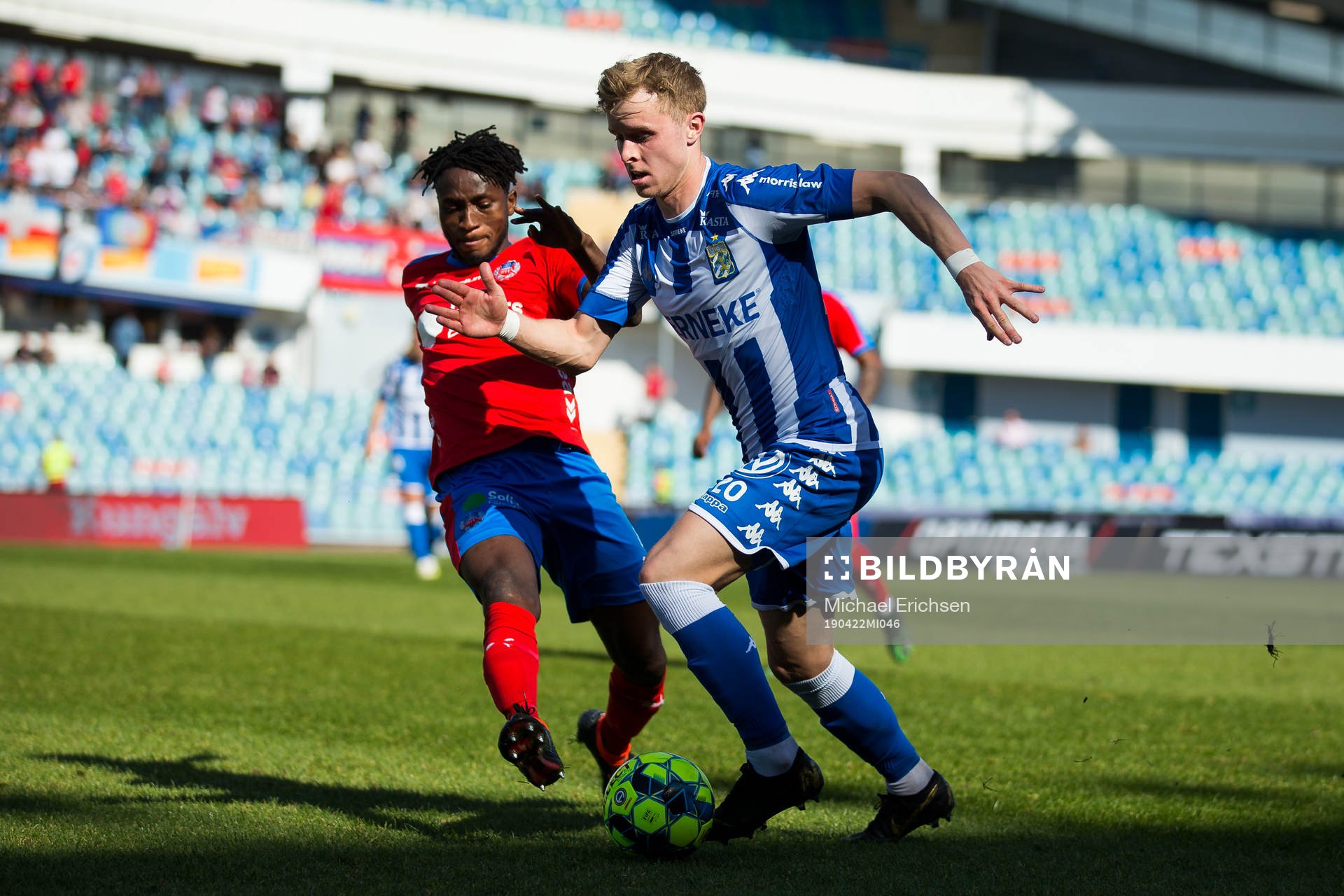 IFK Göteborgs Victor Wernersson och Helsingborgs Mamudu
