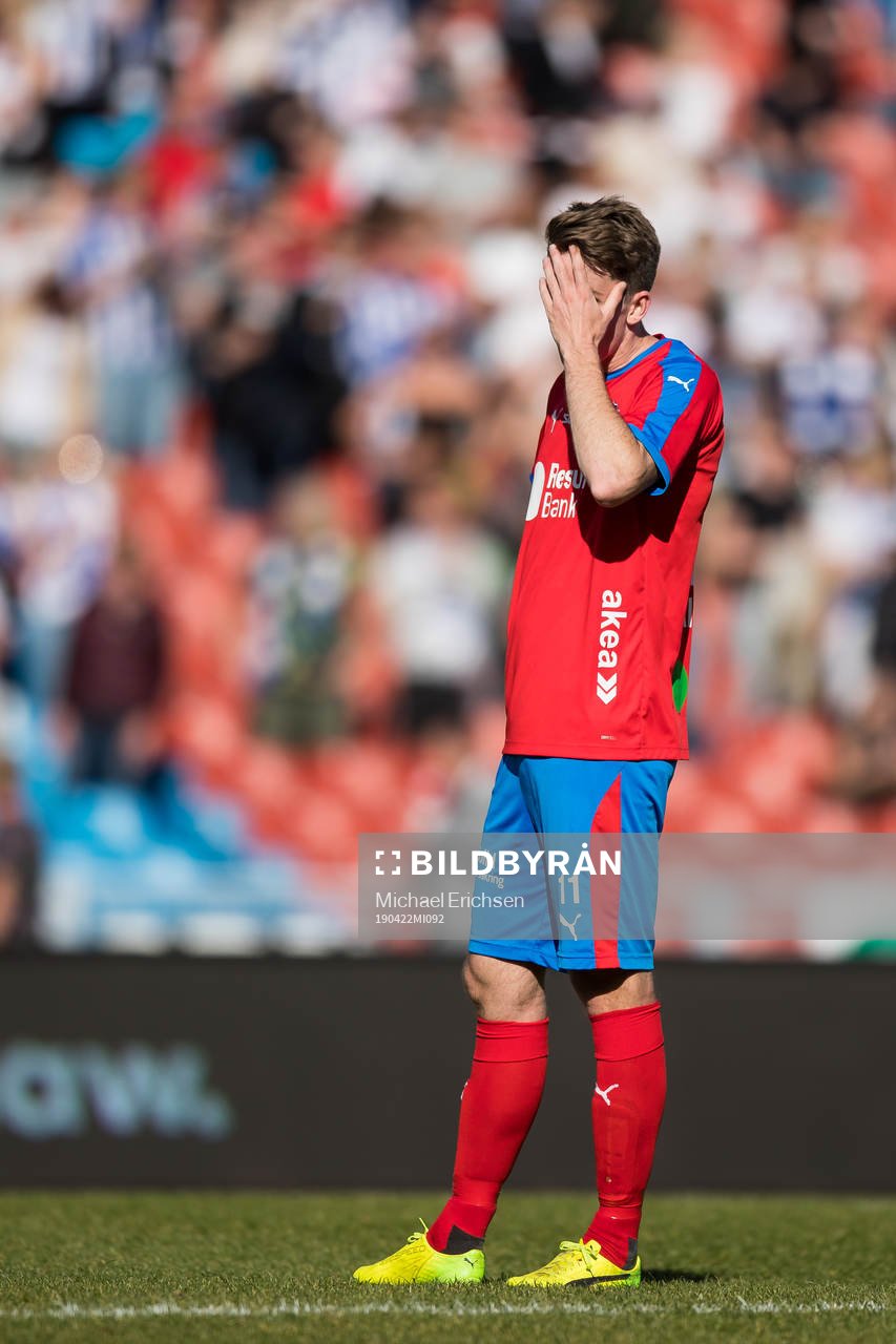 Helsingborgs Adam Eriksson deppar
