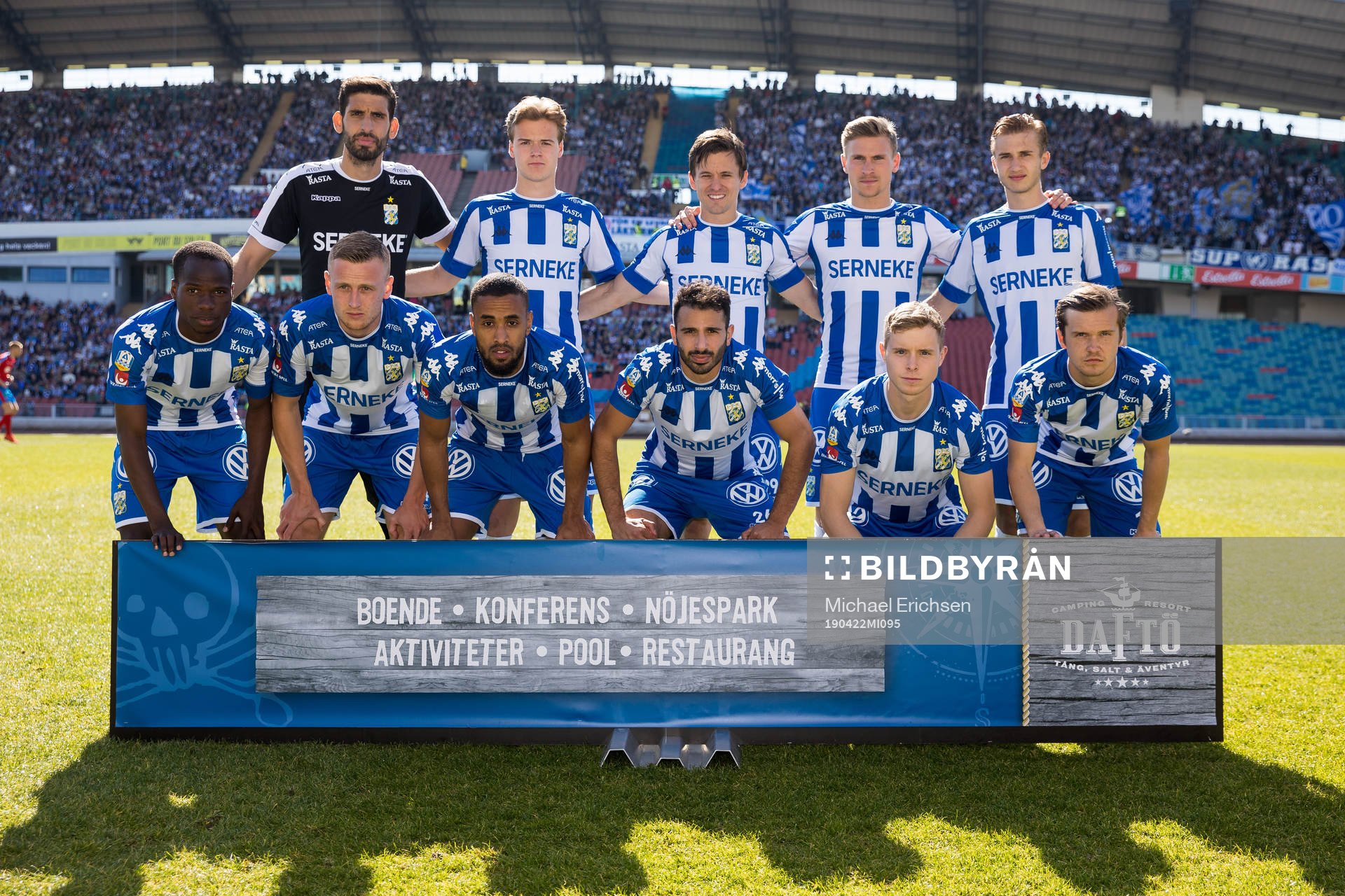 IFK Göteborgs startelva uppe fr.v. målvakt Giannis