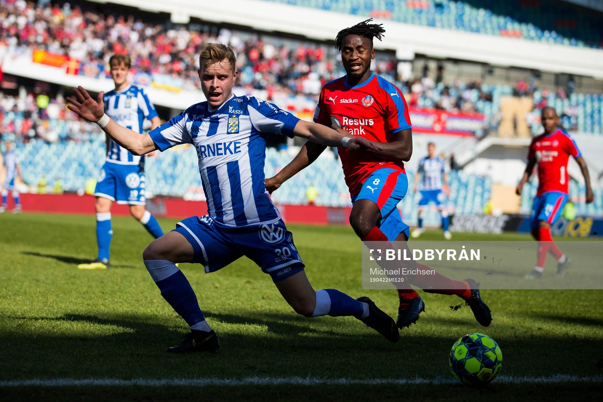 IFK Göteborgs Victor Wernersson och Helsingborgs Mamudu