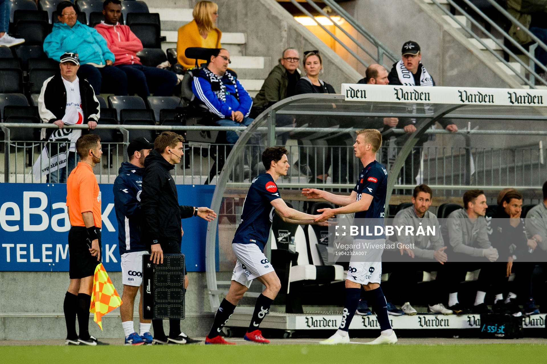 Jostein Ekeland comes