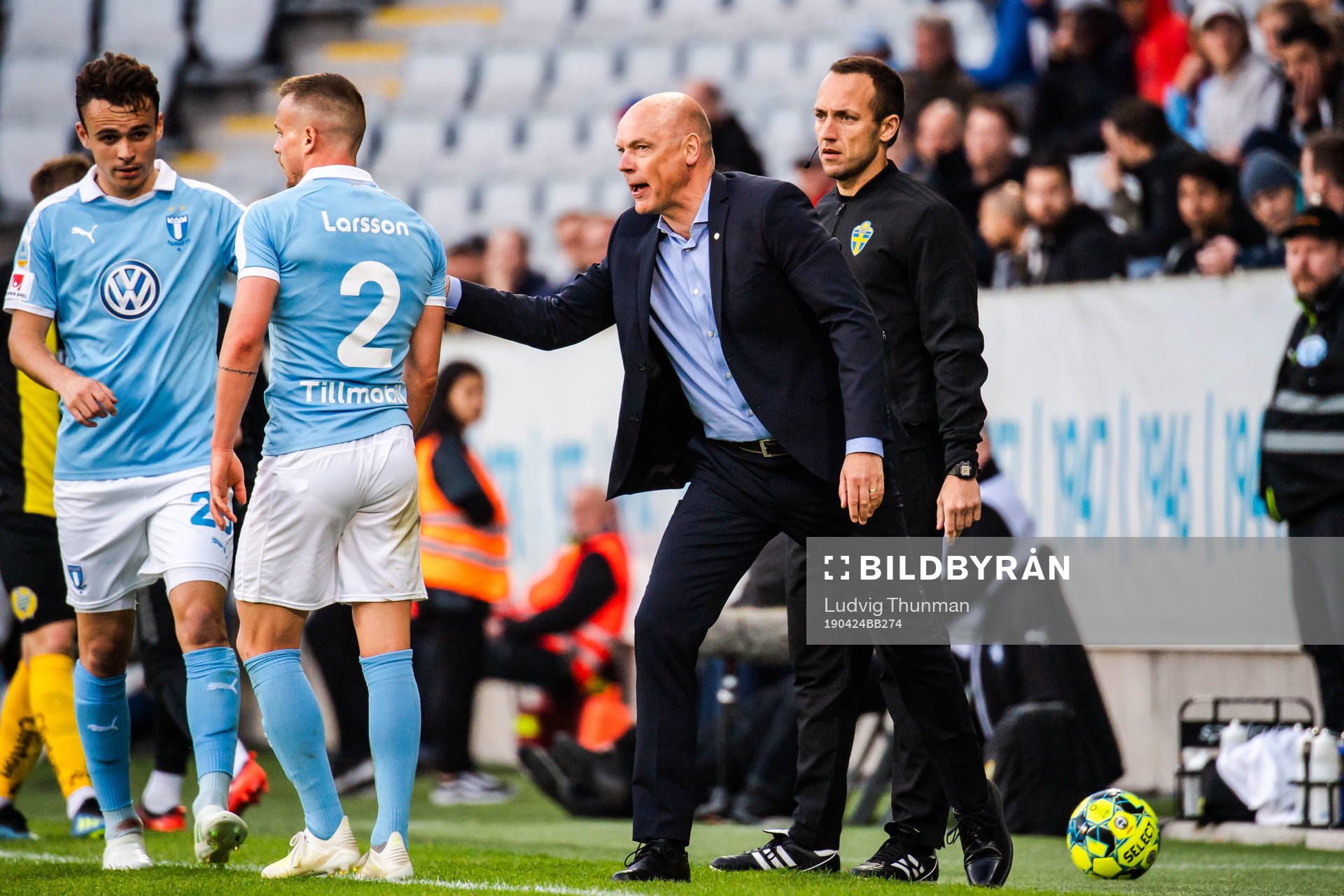 Malmö FFs tränare Uwe Rösler i samtal med Andreas