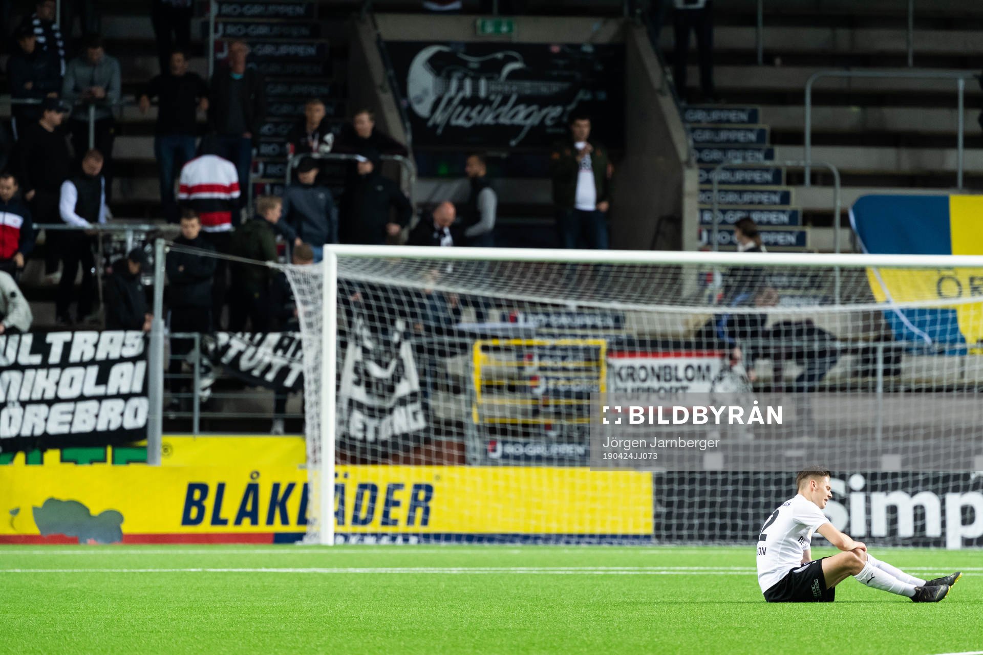 Örebros Daniel Björnkvist deppar