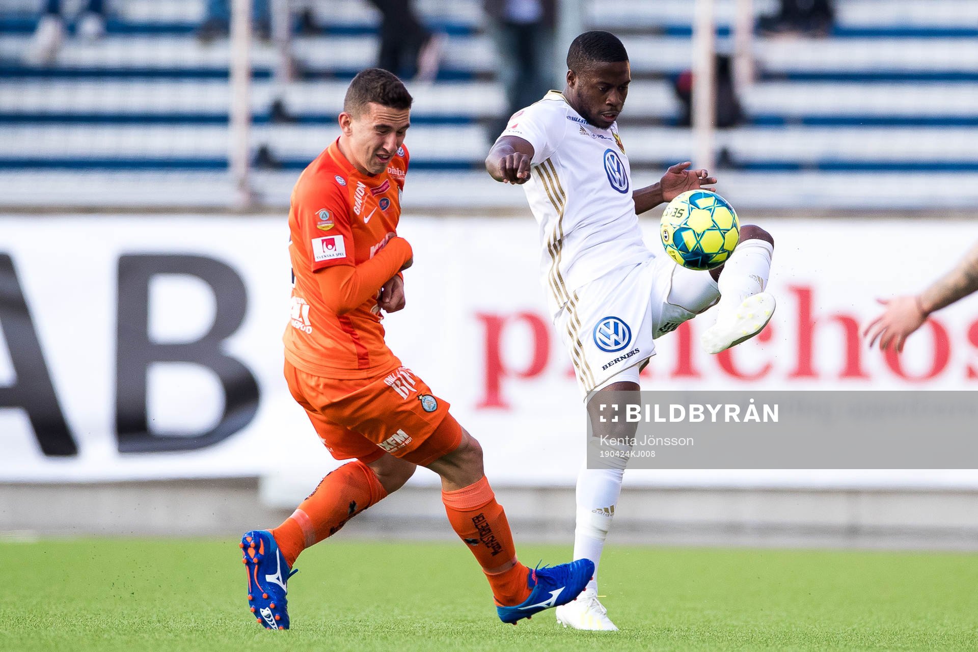 Östersunds Isak Ssali Ssewankambo och AFC Eskilstunas