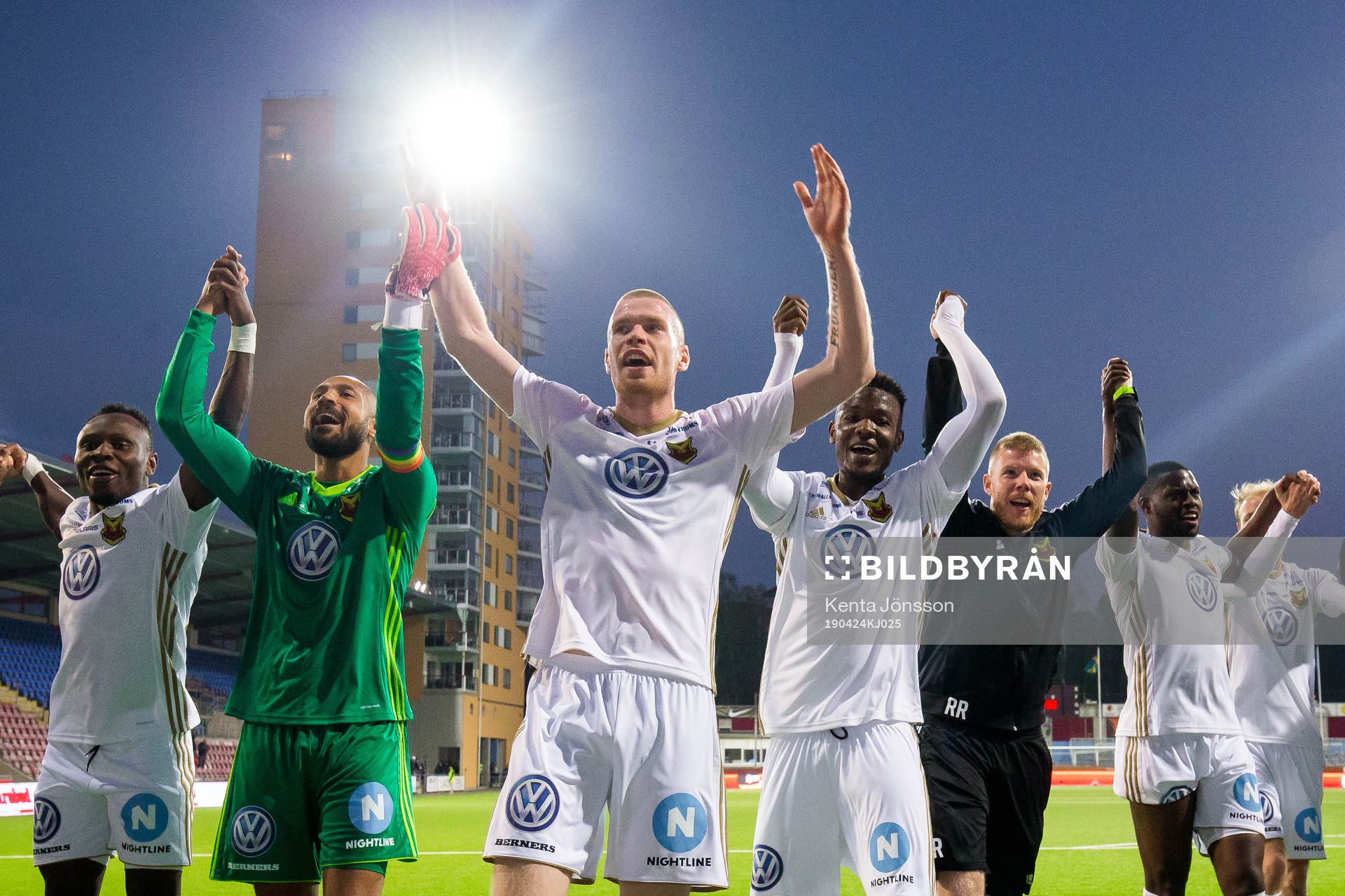 Östersunds Thomas Poppler Isherwood , Alhaji Gero och