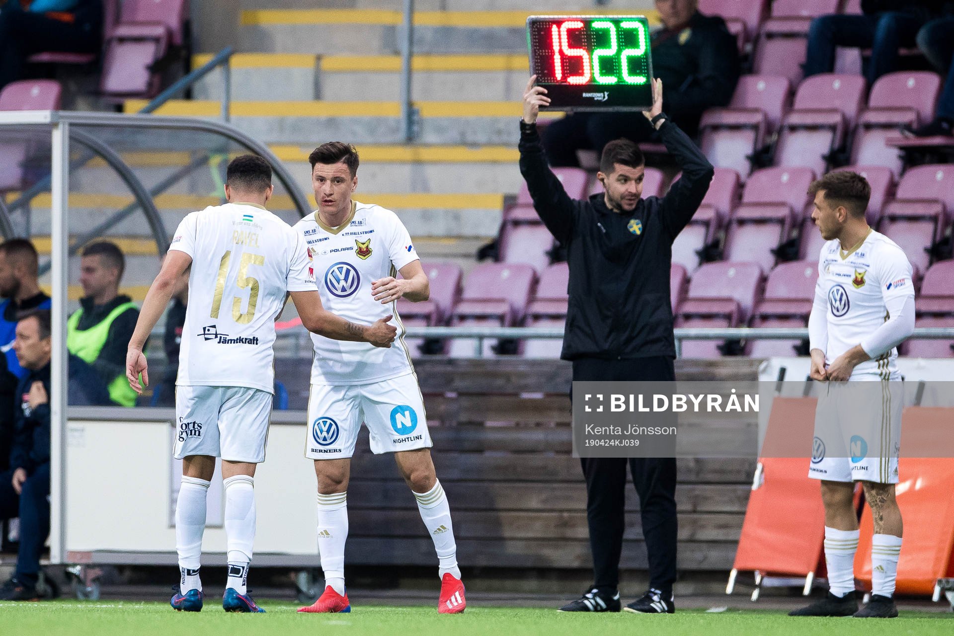 Östersunds Ravel Ryan Morrison byts ut mot Charlie Colkett