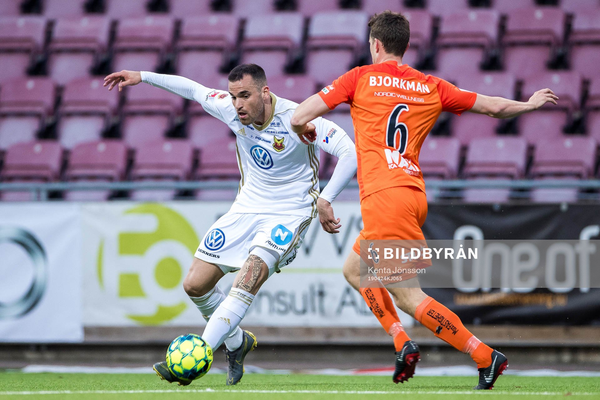 Östersunds Dino Islamovic och AFC Eskilstunas Jesper