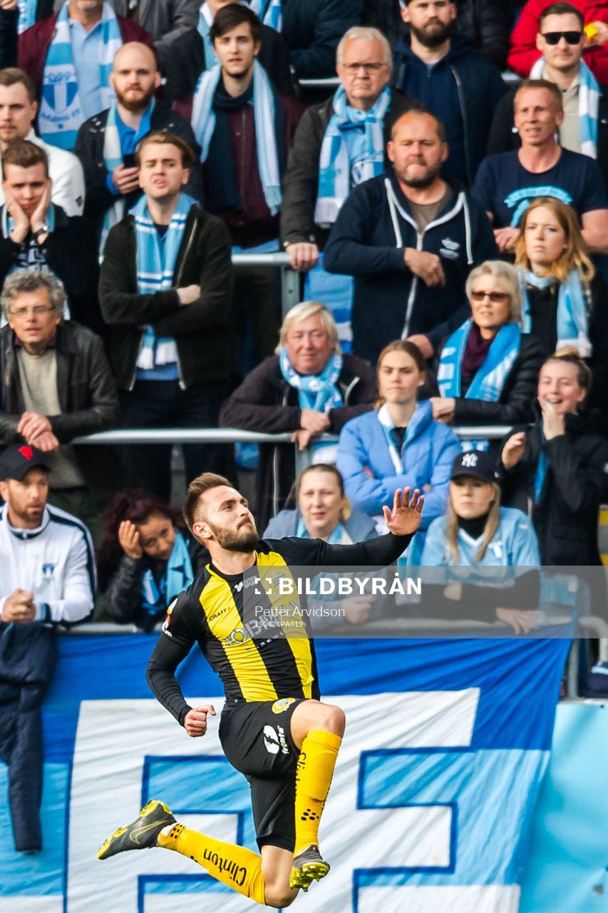 Hammarbys Muamer Tankovic jublar