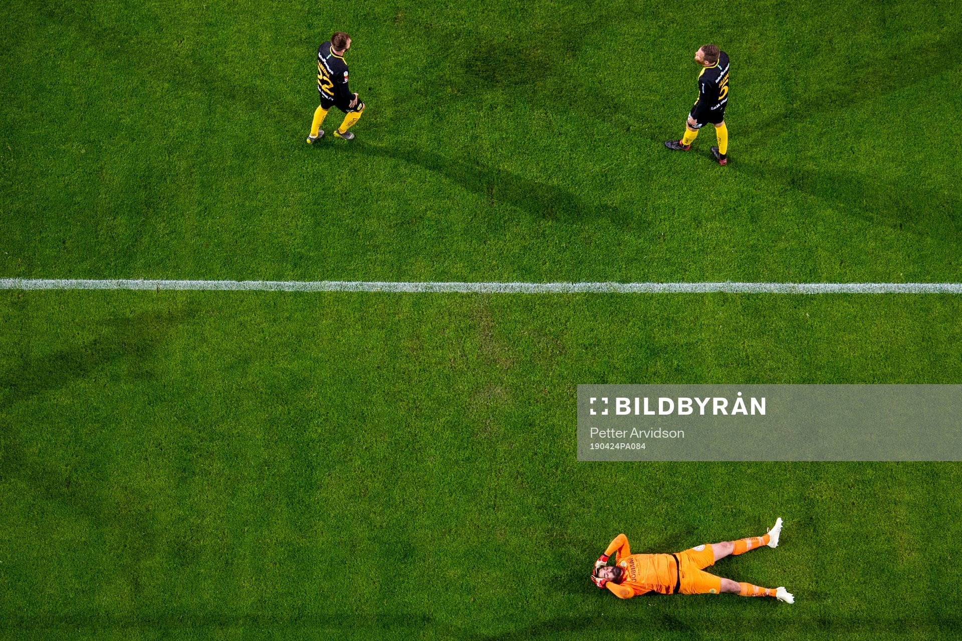 Hammarbys målvakt Gianluca Curci, Muamer Tankovic och