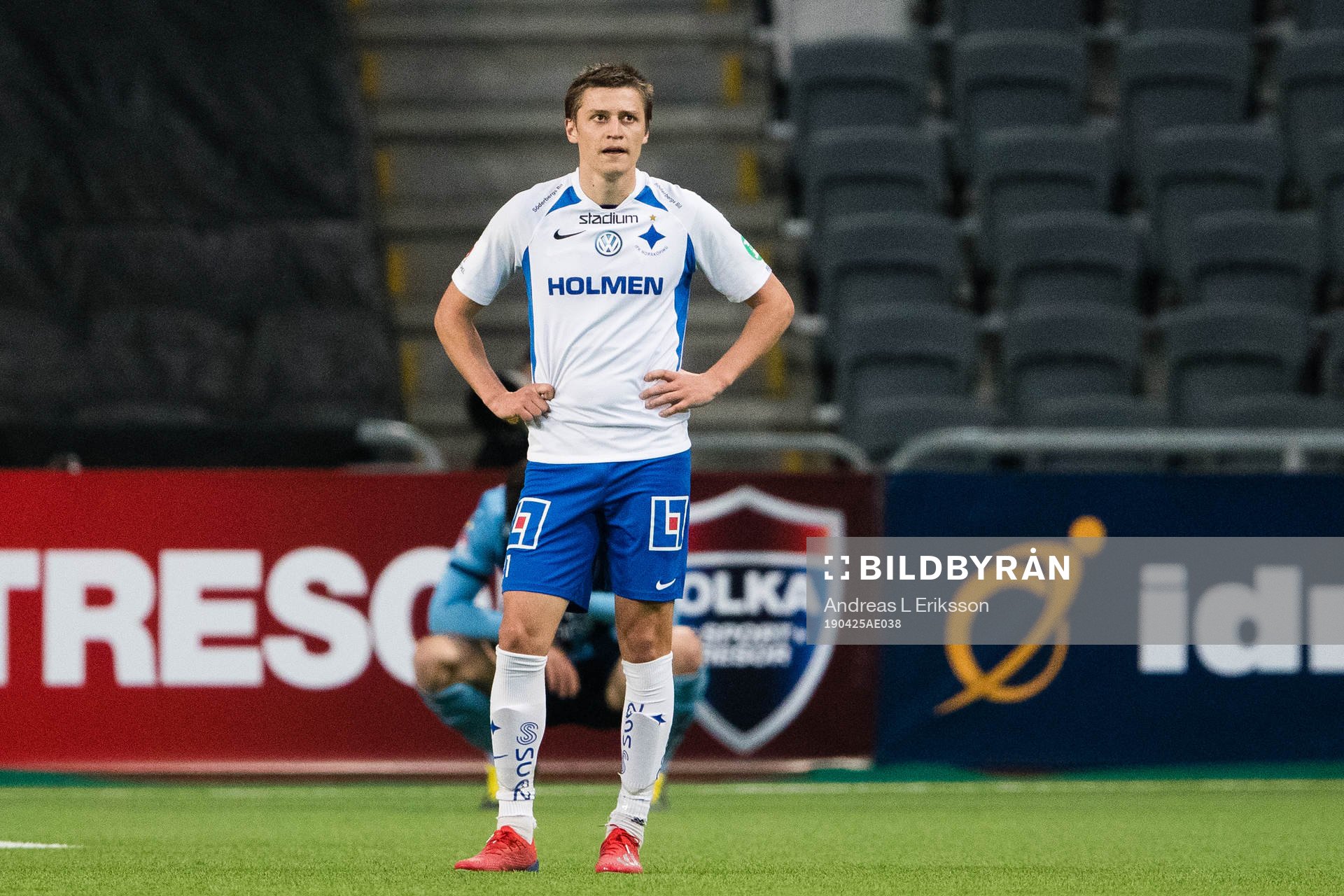 IFK Norrköpings Simon Thern deppar