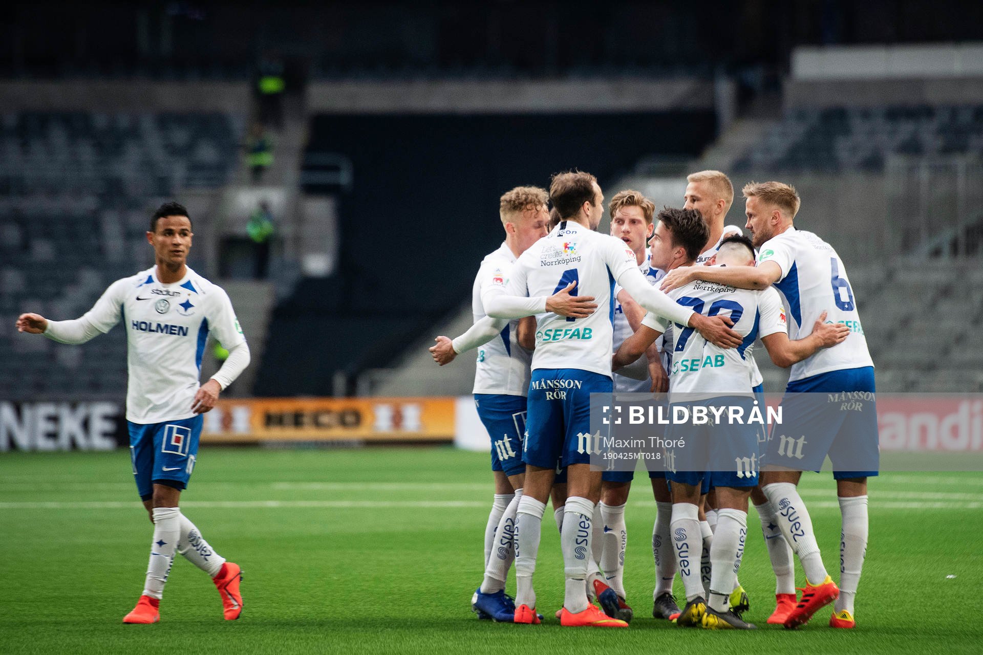 IFK Norrköpings spelare jublar