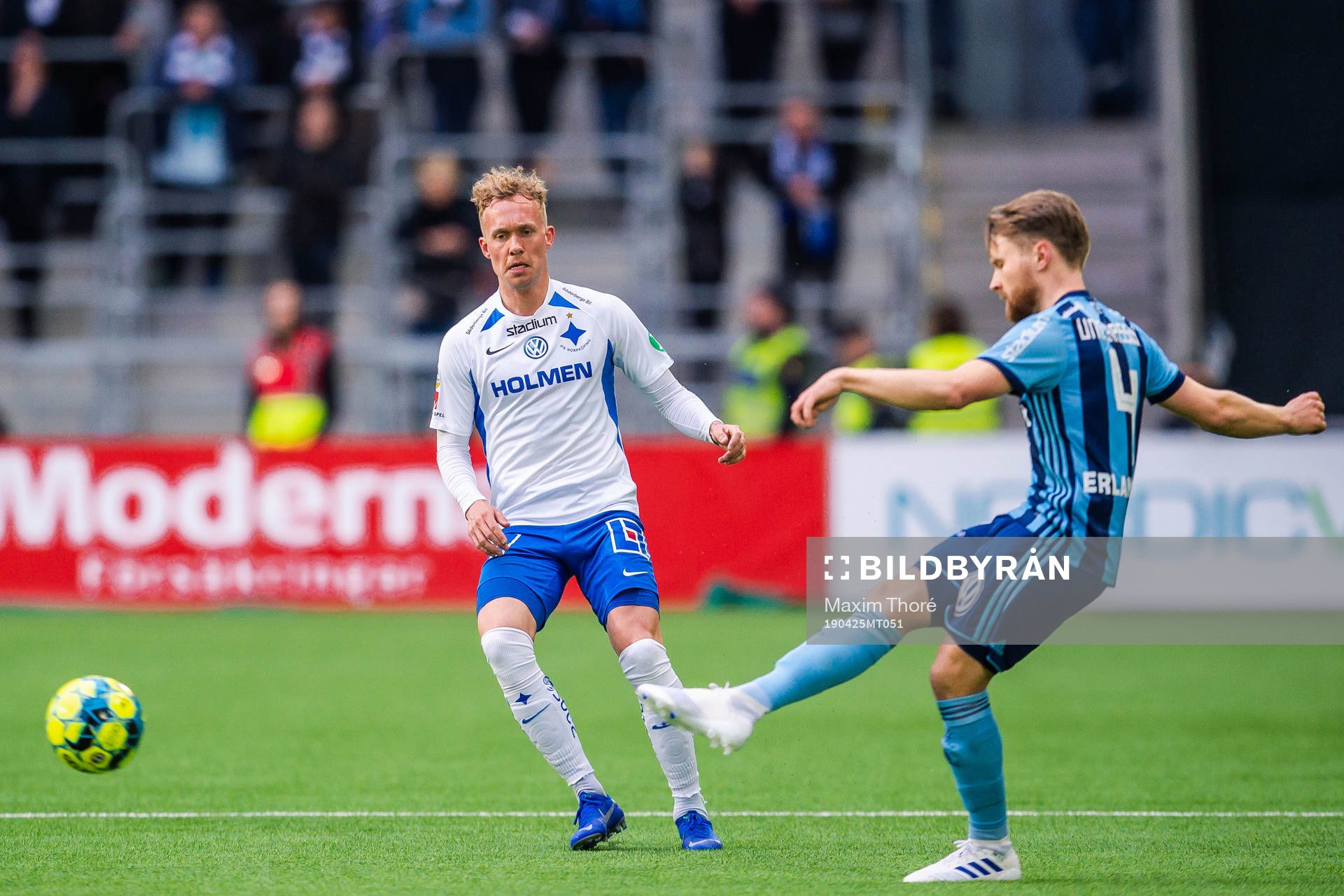 IFK Norrköpings Gudmundur Thórarinsson och Djurgårdens