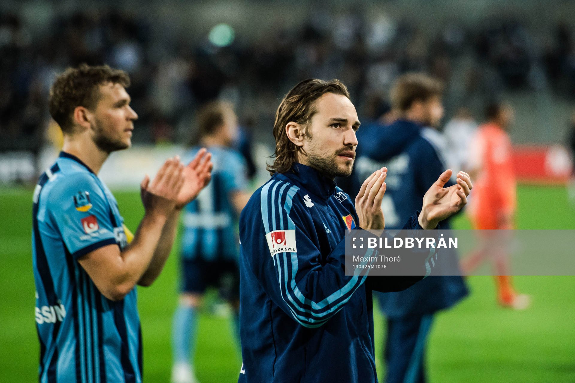 Djurgårdens Kevin Walker tackar supportrar