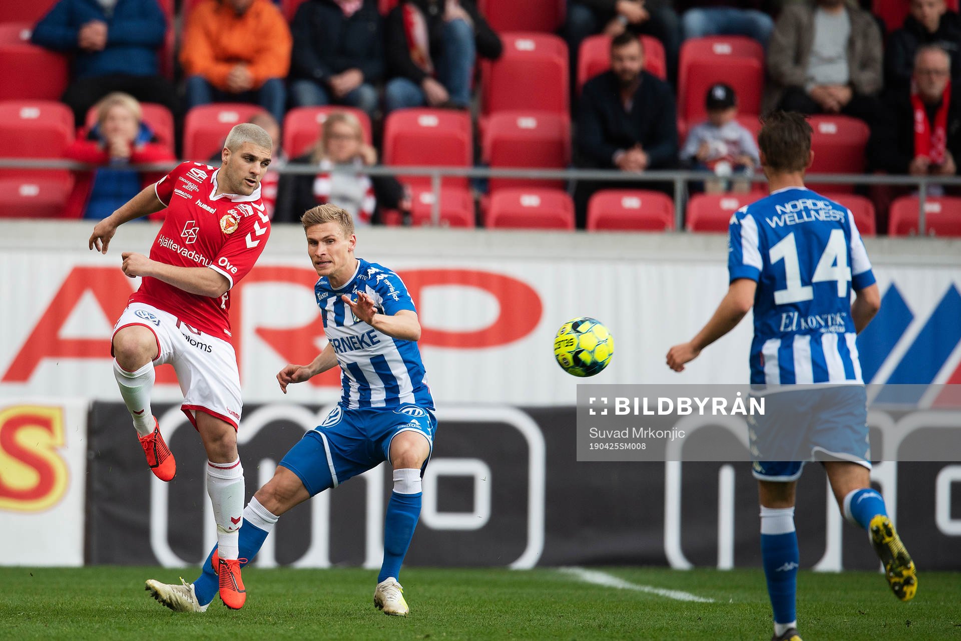 Kalmars Moestafa El Kabir och IFK Göteborgs Carl Starfelt
