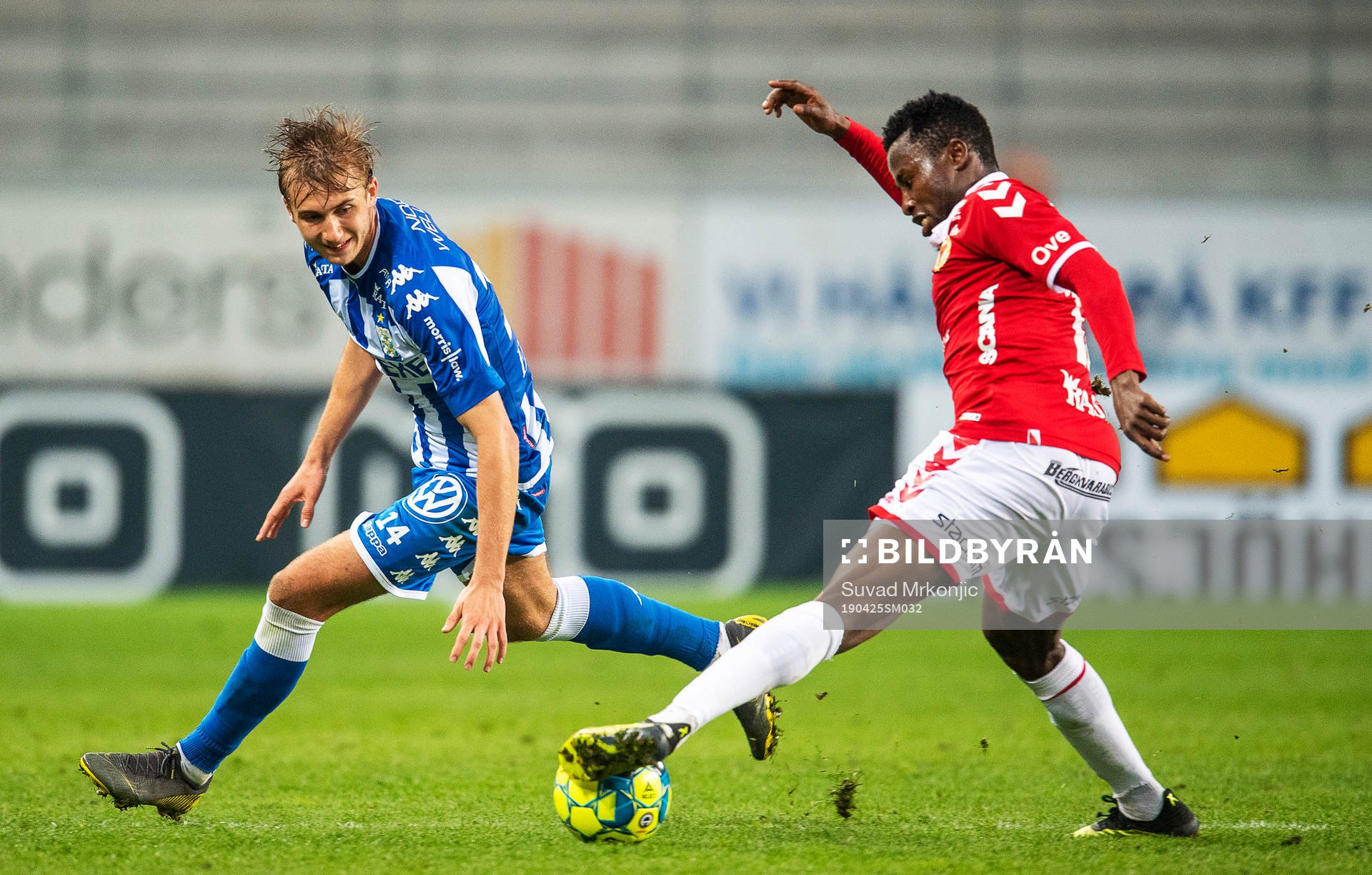 Kalmars Chima Akas och IFK Göteborgs Benjamin Nygren