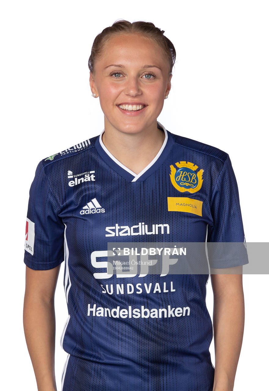Sundsvalls Olivia Wänglund poserar för ett porträtt den 26 april 2019 i Sundsvall.