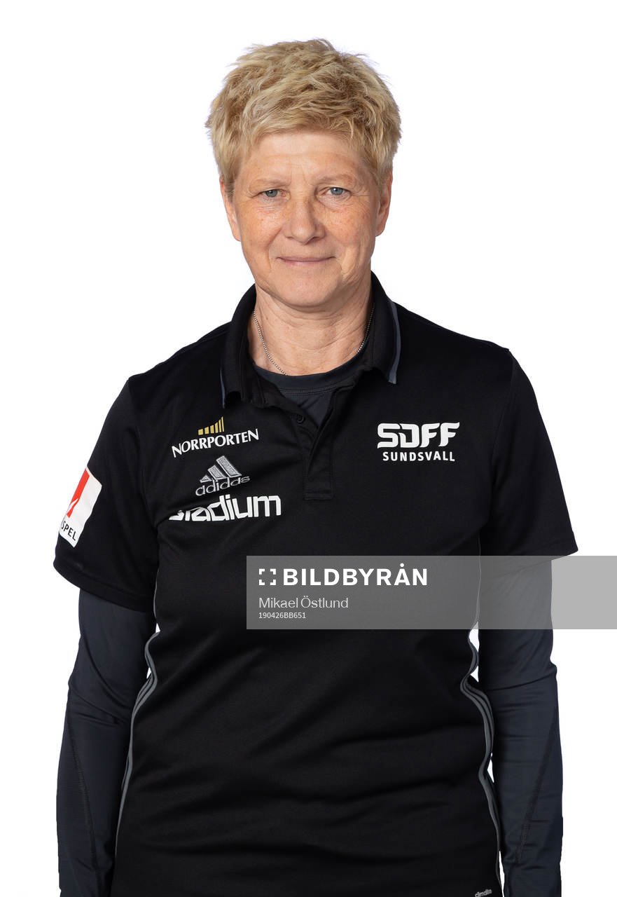 Sundsvalls målvaktstränare Elisabeth Leidinge poserar för ett porträtt den 26 april 2019 i Sundsvall.