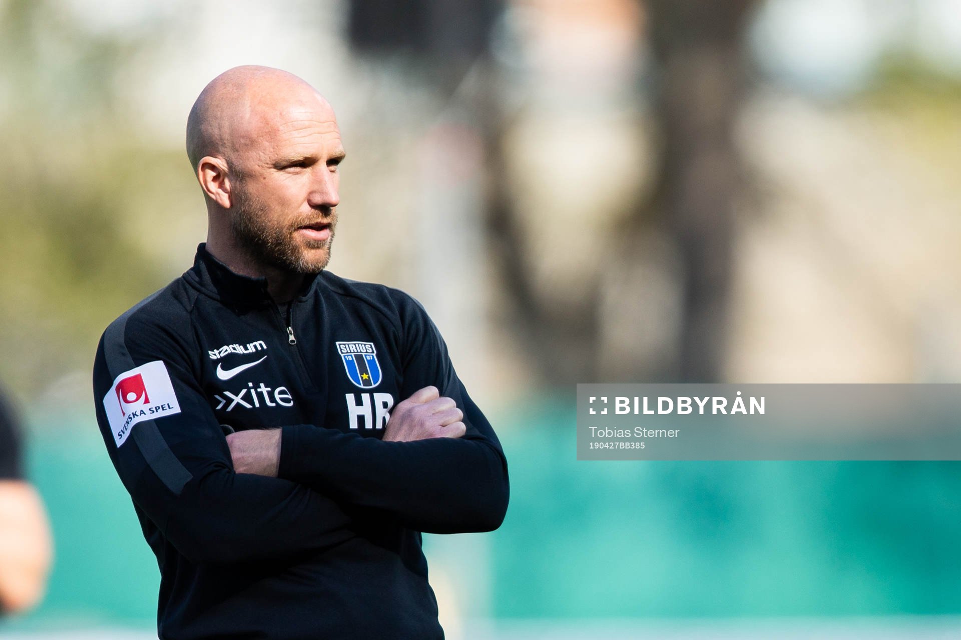 Sirius tränare Henrik Rydström innan fotbollsmatchen i