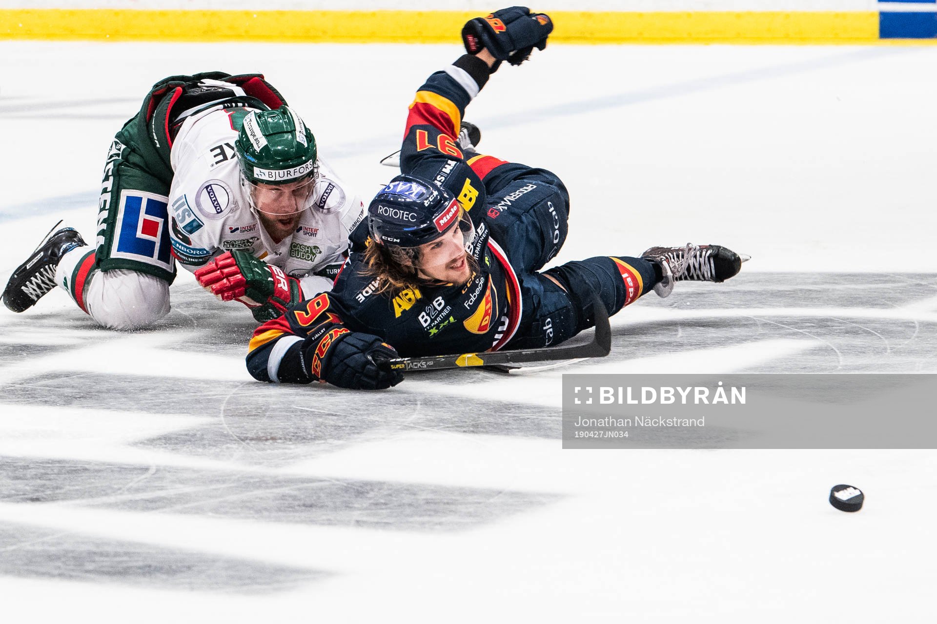 Frölundas Viktor Ekbom och Djurgårdens Axel Jonsson