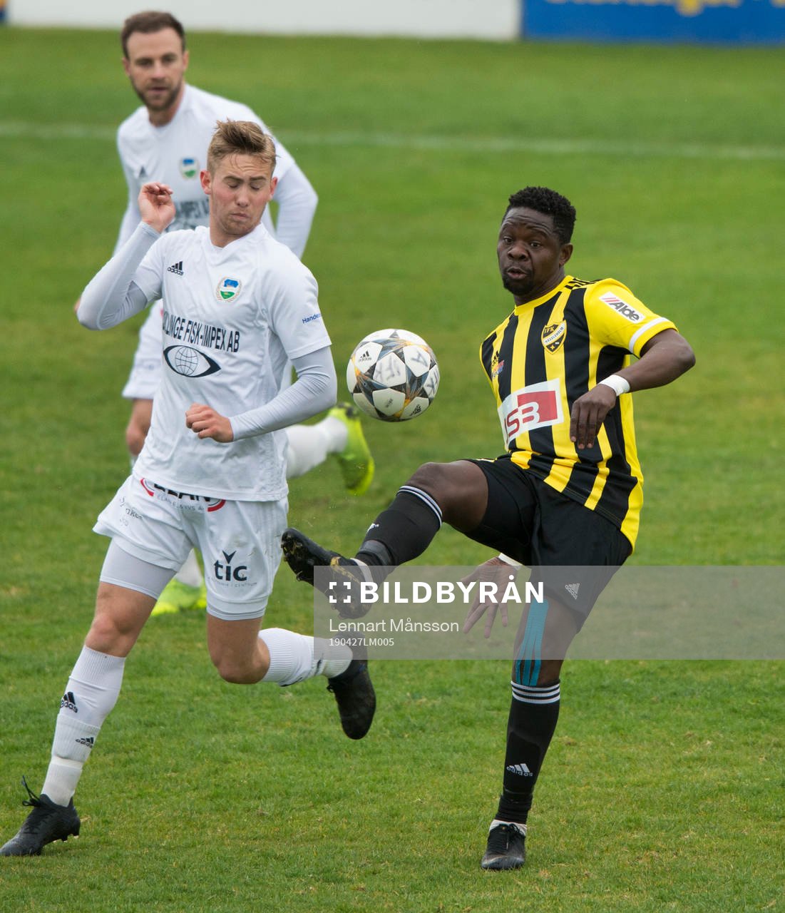 IFK Hässleholms Patrick Osiako i matchen i division 2