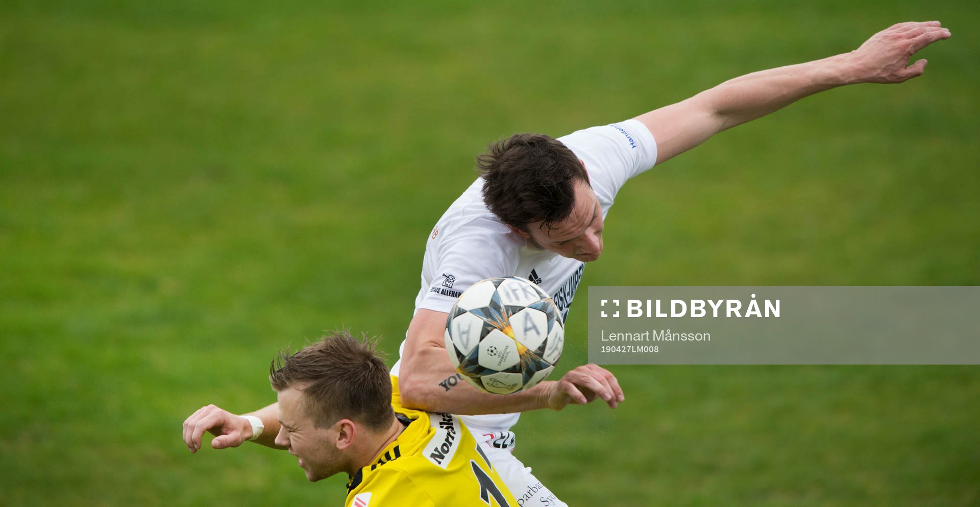 IFK Hässleholms Mattias Jönsson i matchen i division 2