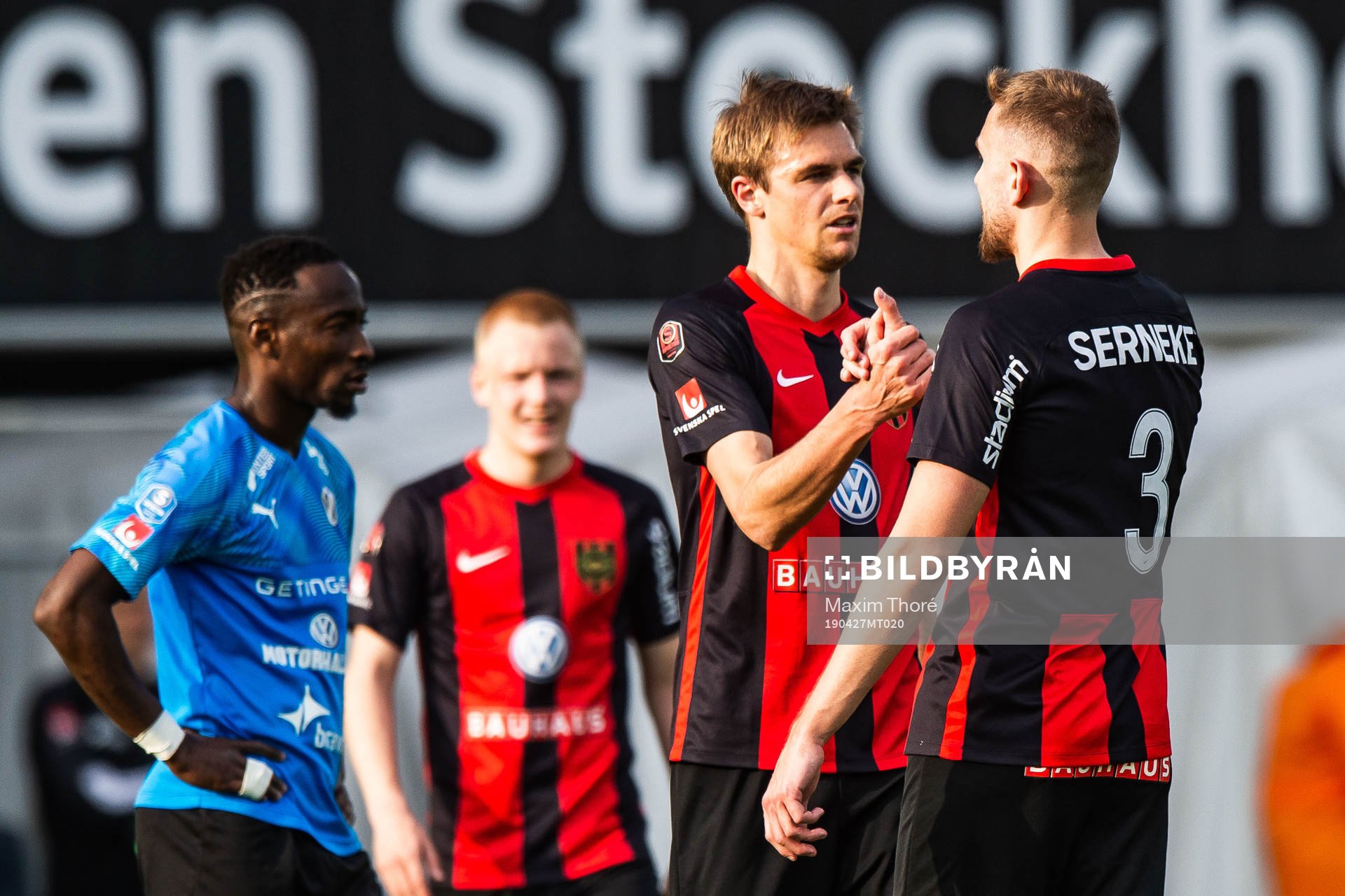 Brommapojkarnas Ali Suljic jublar
