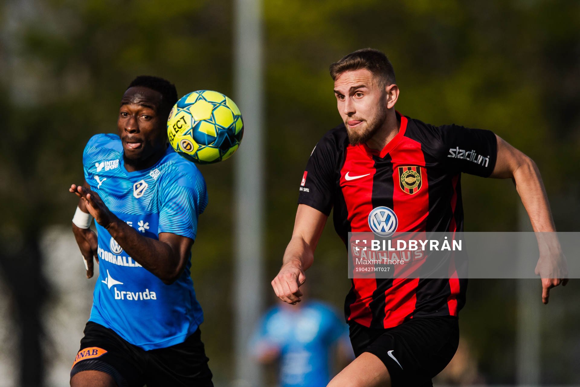 Halmstads Sadat Karim och Brommapojkarnas Ali Suljic