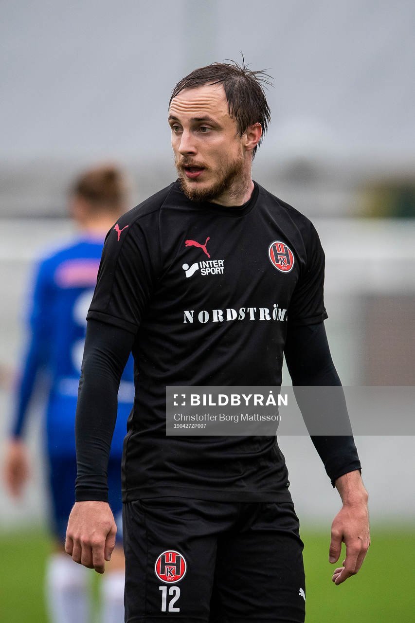 Hittarps Bertil André Kopfinger under fotbollsmatchen i Division 2 Västra Götaland mellan Hittarp och Ullared den 27 april 2019 i Helsingborg.